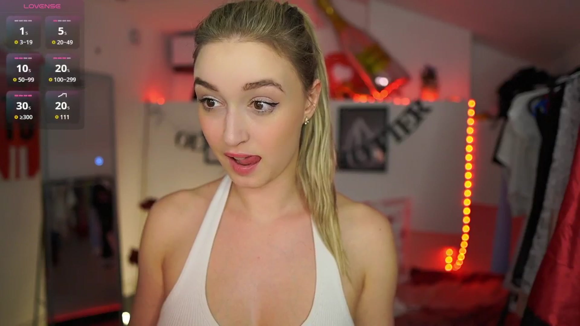 Gallery image thumbnail from Alexis__Texas's myfreecams stream on, 04/01/2025, 22:36 image 8 of 20