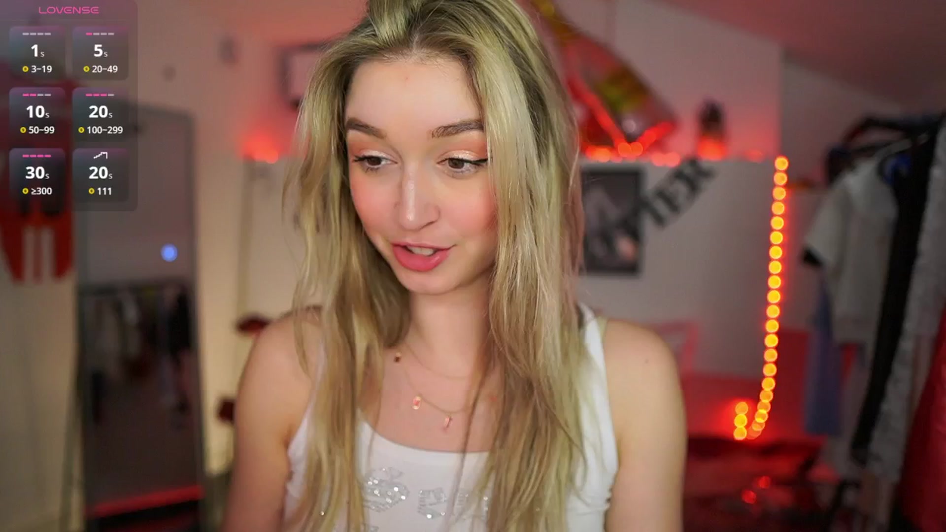 Gallery image thumbnail from Alexis__Texas's myfreecams stream on, 04/04/2025, 19:36 image 13 of 20
