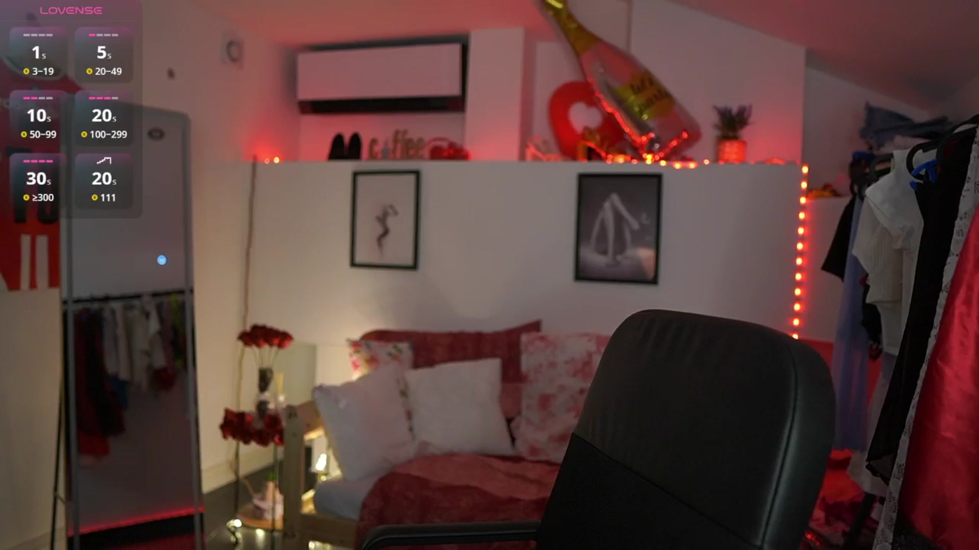 Gallery image thumbnail from Alexis__Texas's myfreecams stream on, 04/08/2025, 23:13 image 13 of 20