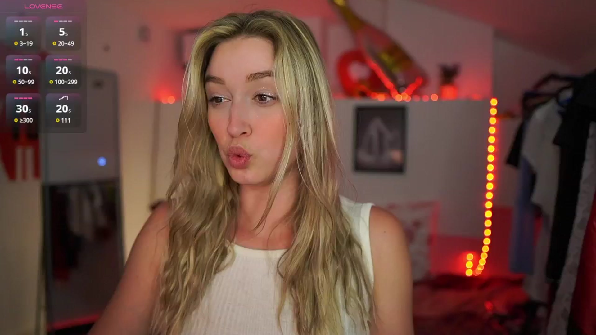 Gallery image thumbnail from Alexis__Texas's myfreecams stream on, 04/09/2025, 20:54 image 4 of 20
