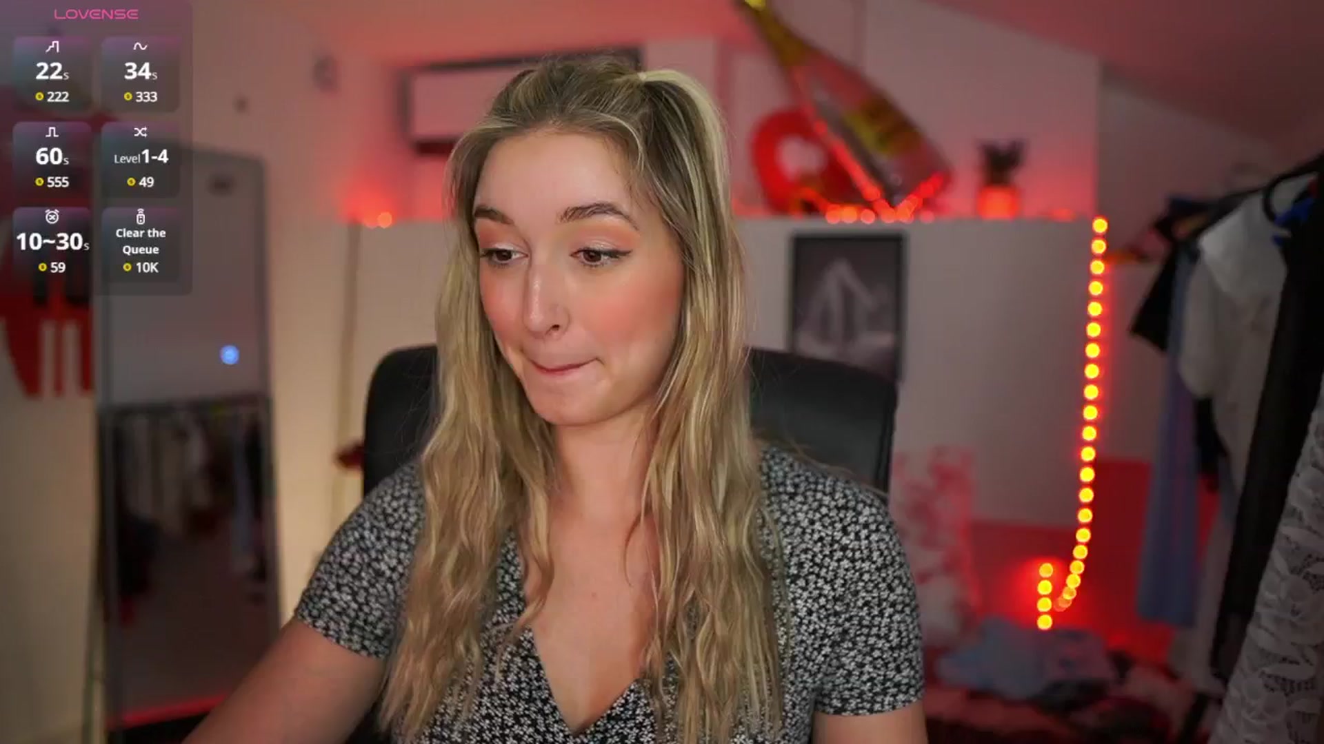 Gallery image thumbnail from Alexis__Texas's myfreecams stream on, 04/12/2025, 15:04 image 9 of 20