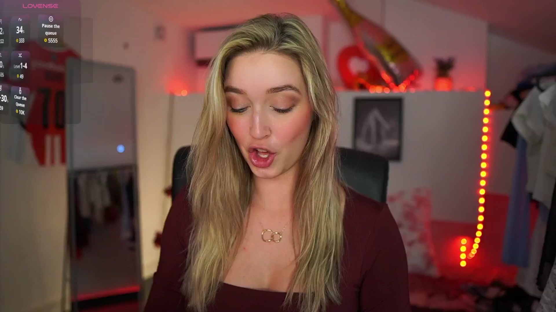 Gallery image thumbnail from Alexis__Texas's myfreecams stream on, 04/13/2025, 20:14 image 15 of 20