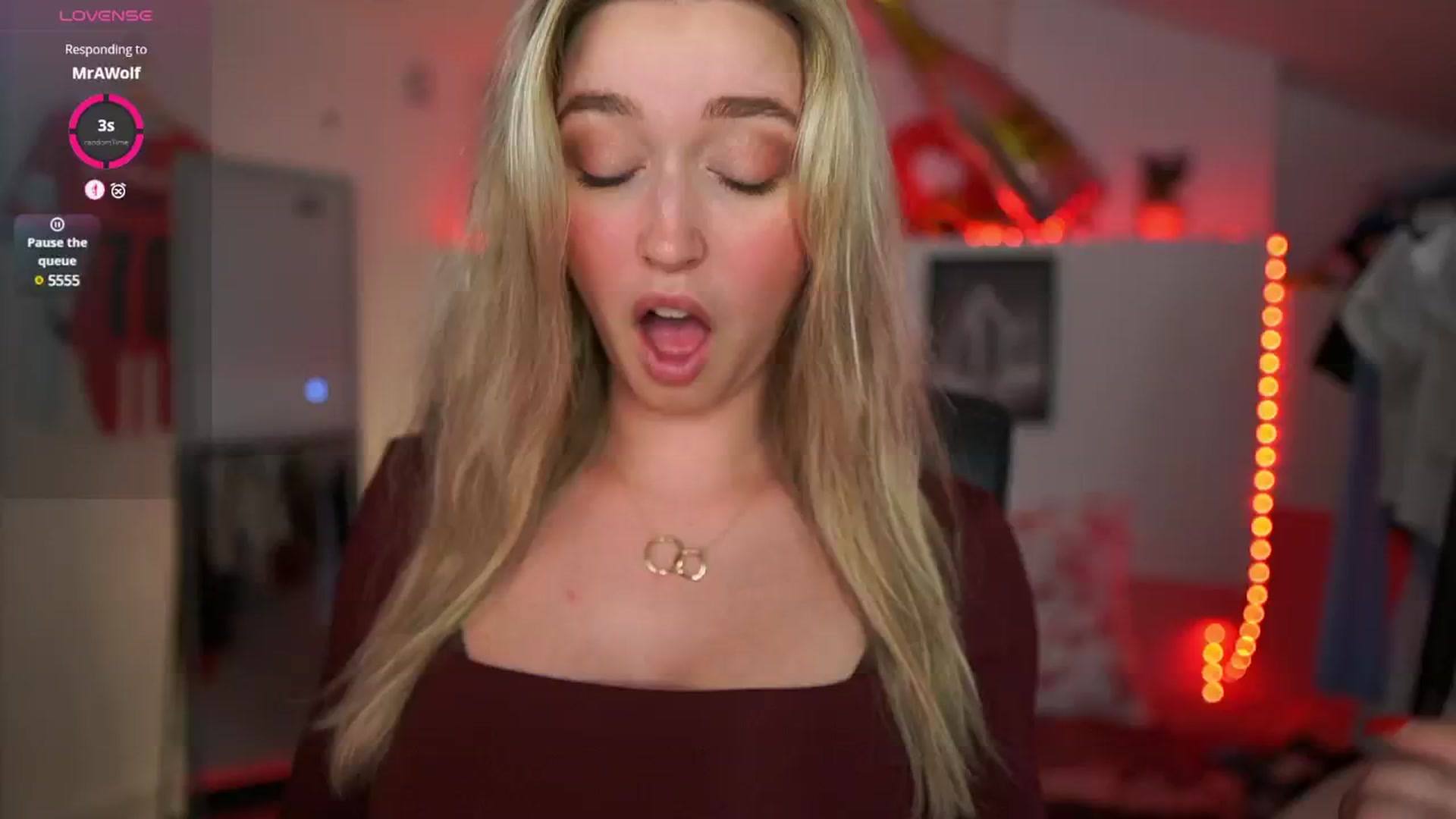 Gallery image thumbnail from Alexis__Texas's myfreecams stream on, 04/13/2025, 20:14 image 4 of 20