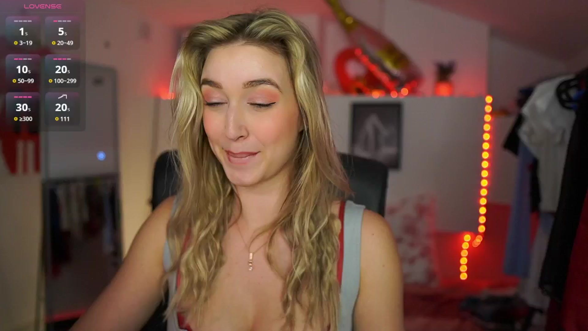 Gallery image thumbnail from Alexis__Texas's myfreecams stream on, 04/19/2025, 15:17 image 8 of 20