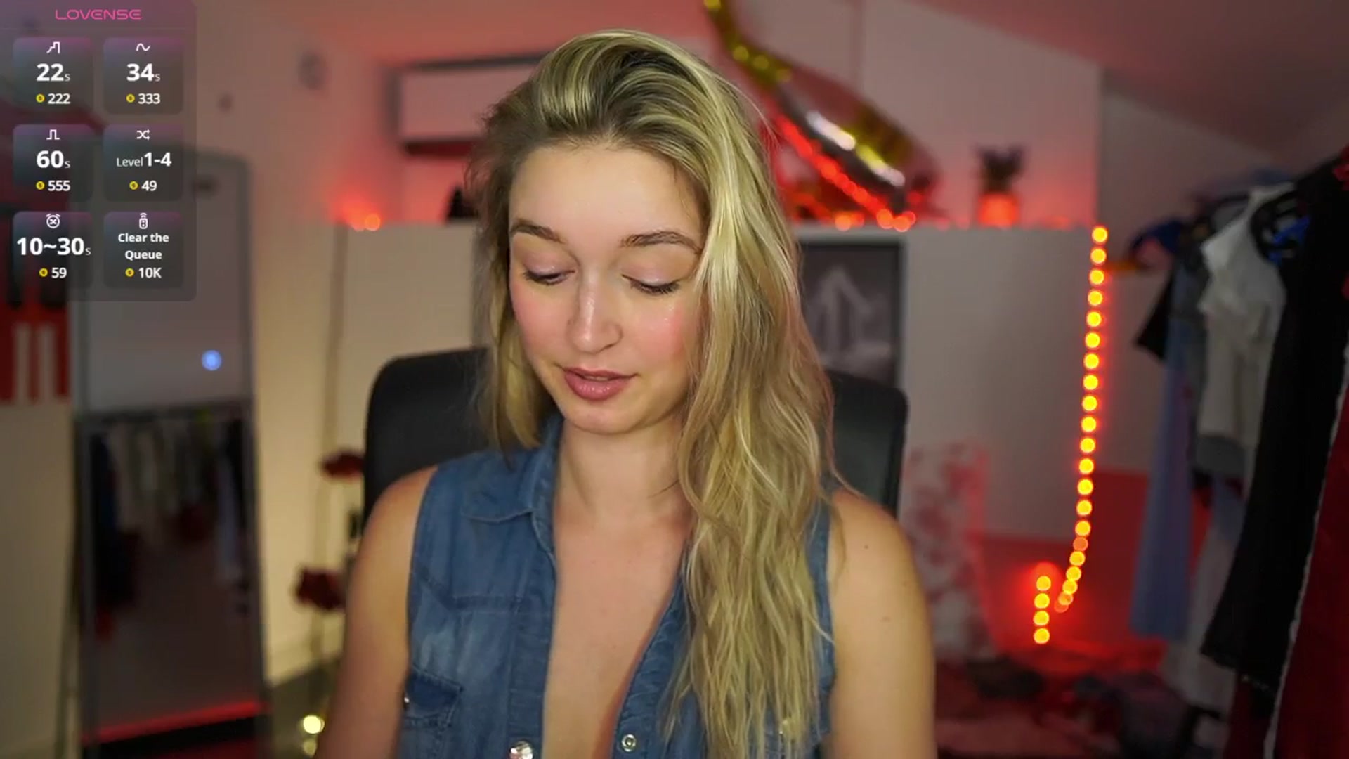 Gallery image thumbnail from Alexis__Texas's myfreecams stream on, 04/26/2025, 14:22 image 16 of 20