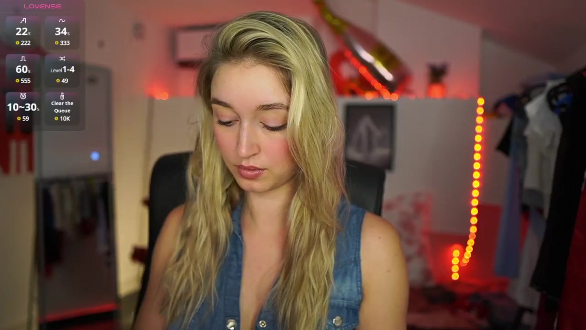 Gallery image thumbnail from Alexis__Texas's myfreecams stream on, 04/26/2025, 14:22 image 3 of 20