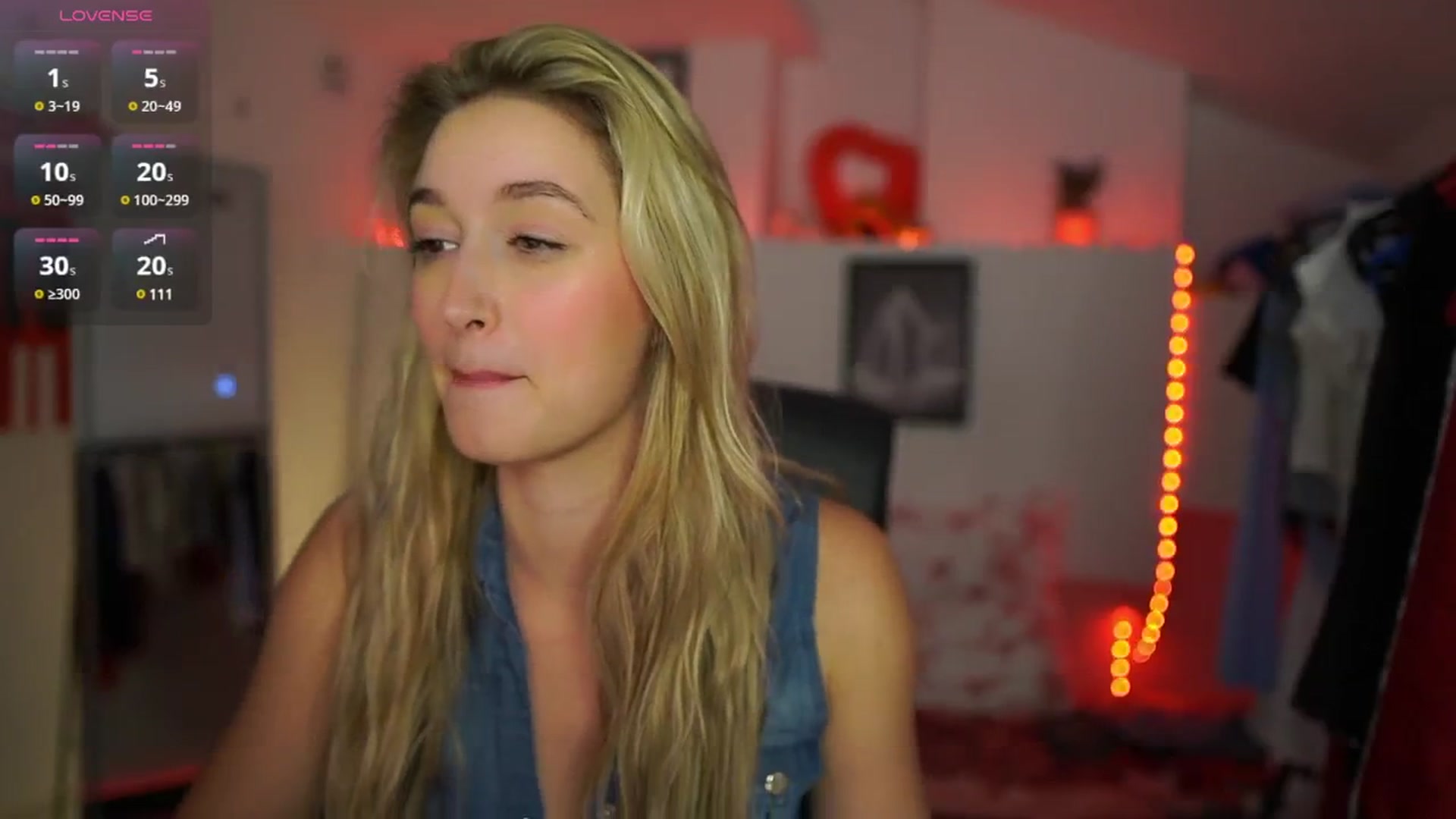 Gallery image thumbnail from Alexis__Texas's myfreecams stream on, 04/26/2025, 15:51 image 14 of 20