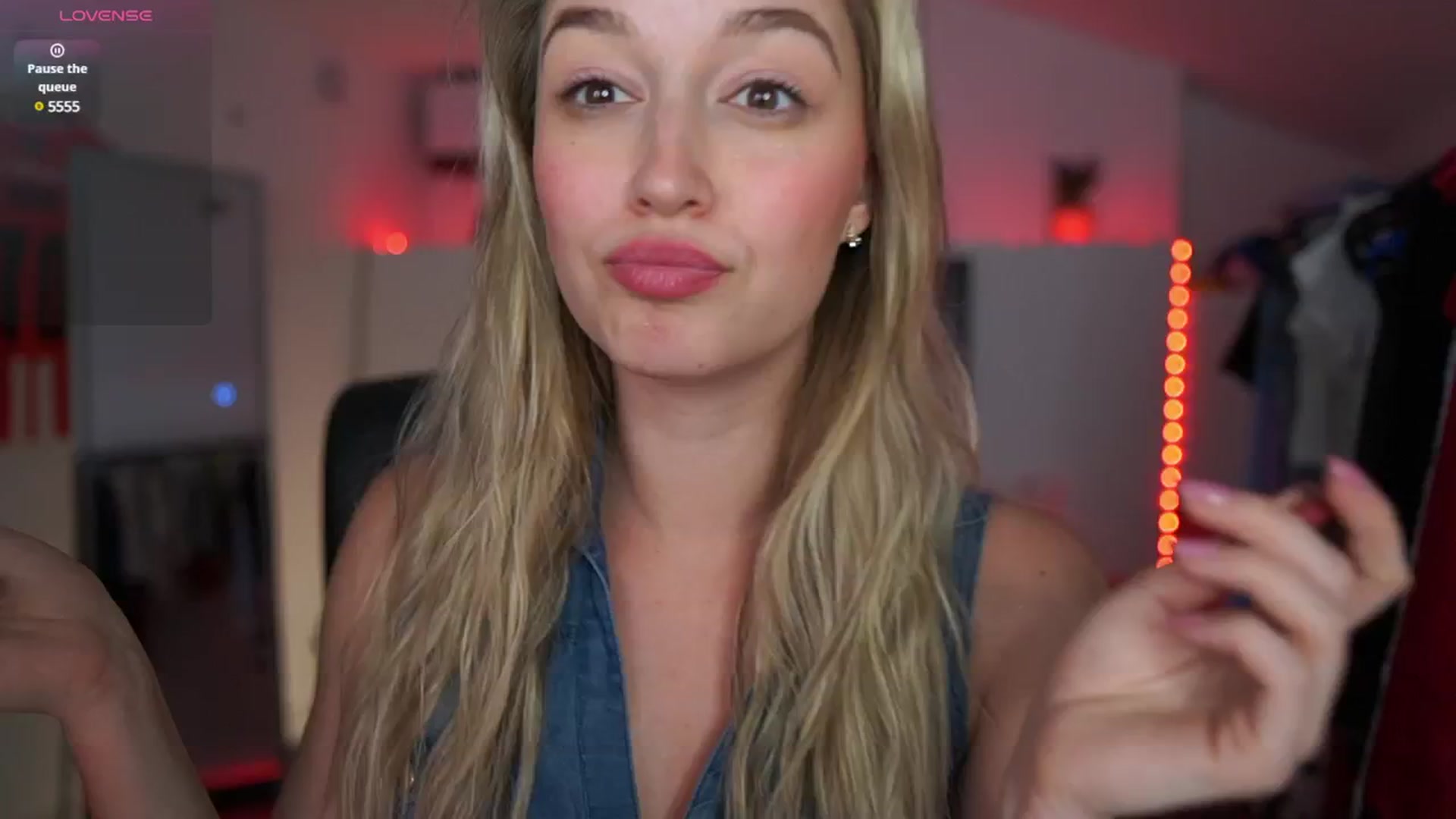Gallery image thumbnail from Alexis__Texas's myfreecams stream on, 04/26/2025, 15:51 image 1 of 20