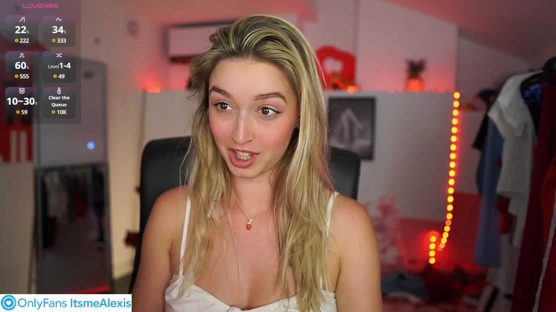 Gallery image thumbnail from Alexis__Texas's myfreecams stream on, 05/02/2025, 19:36 image 17 of 20
