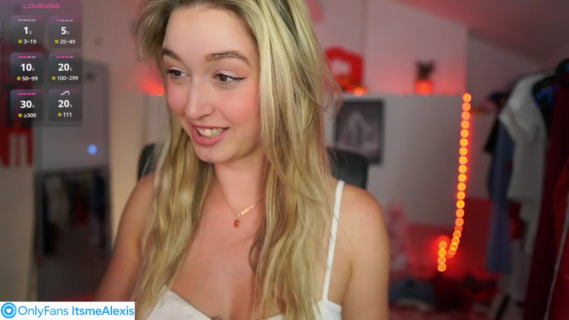 Gallery image thumbnail from Alexis__Texas's myfreecams stream on, 05/02/2025, 19:36 image 14 of 20