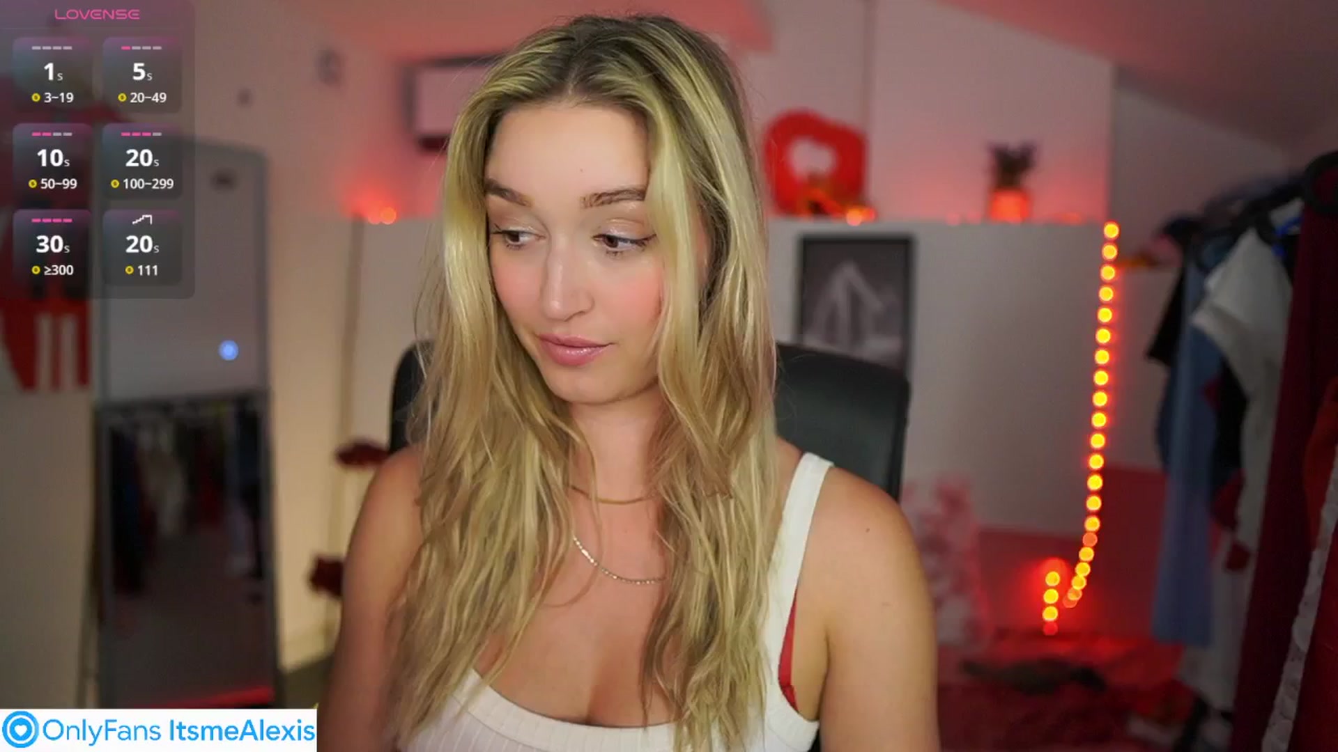 Gallery image thumbnail from Alexis__Texas's myfreecams stream on, 05/03/2025, 20:34 image 14 of 20