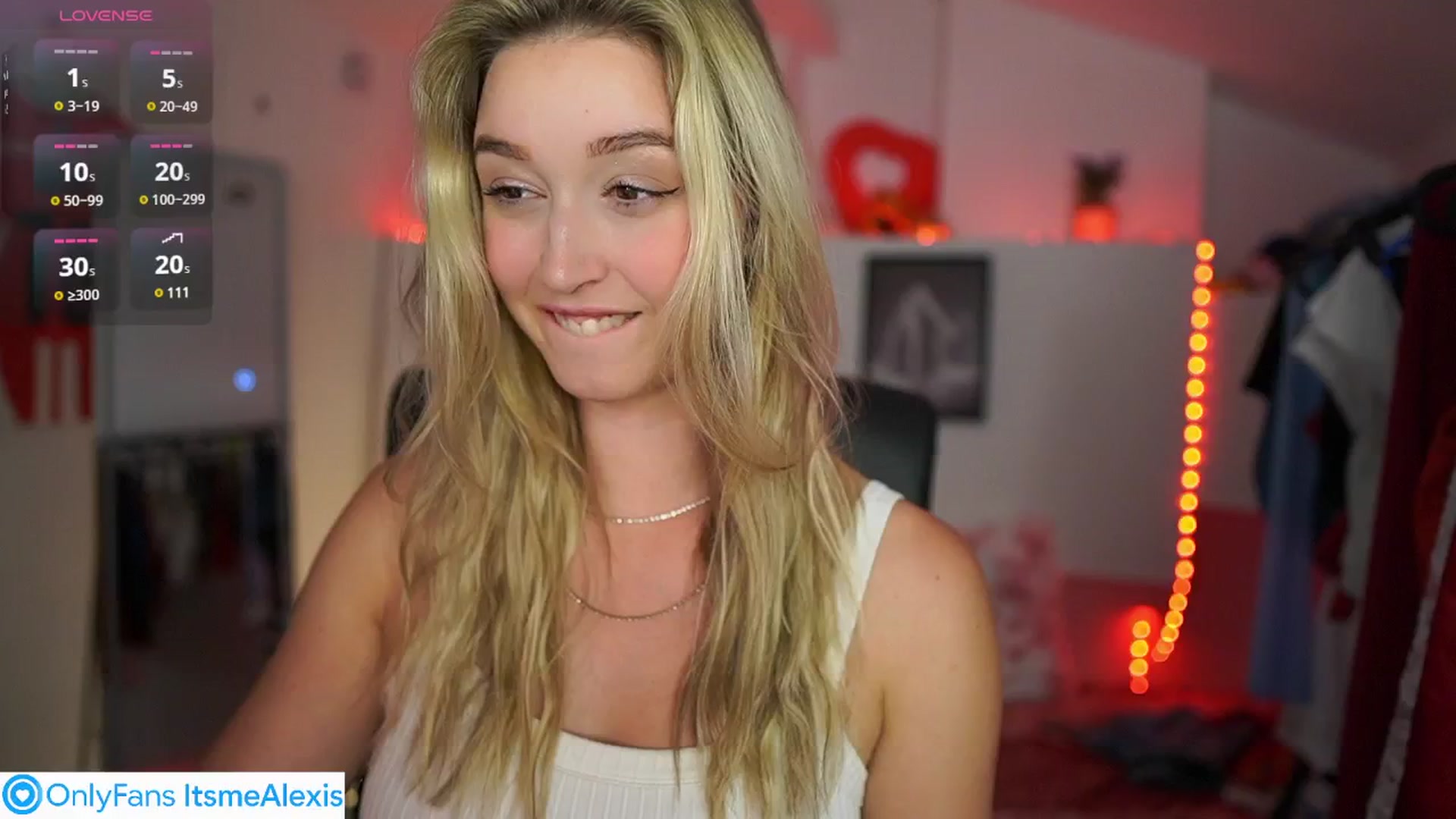 Gallery image thumbnail from Alexis__Texas's myfreecams stream on, 05/03/2025, 23:06 image 3 of 20