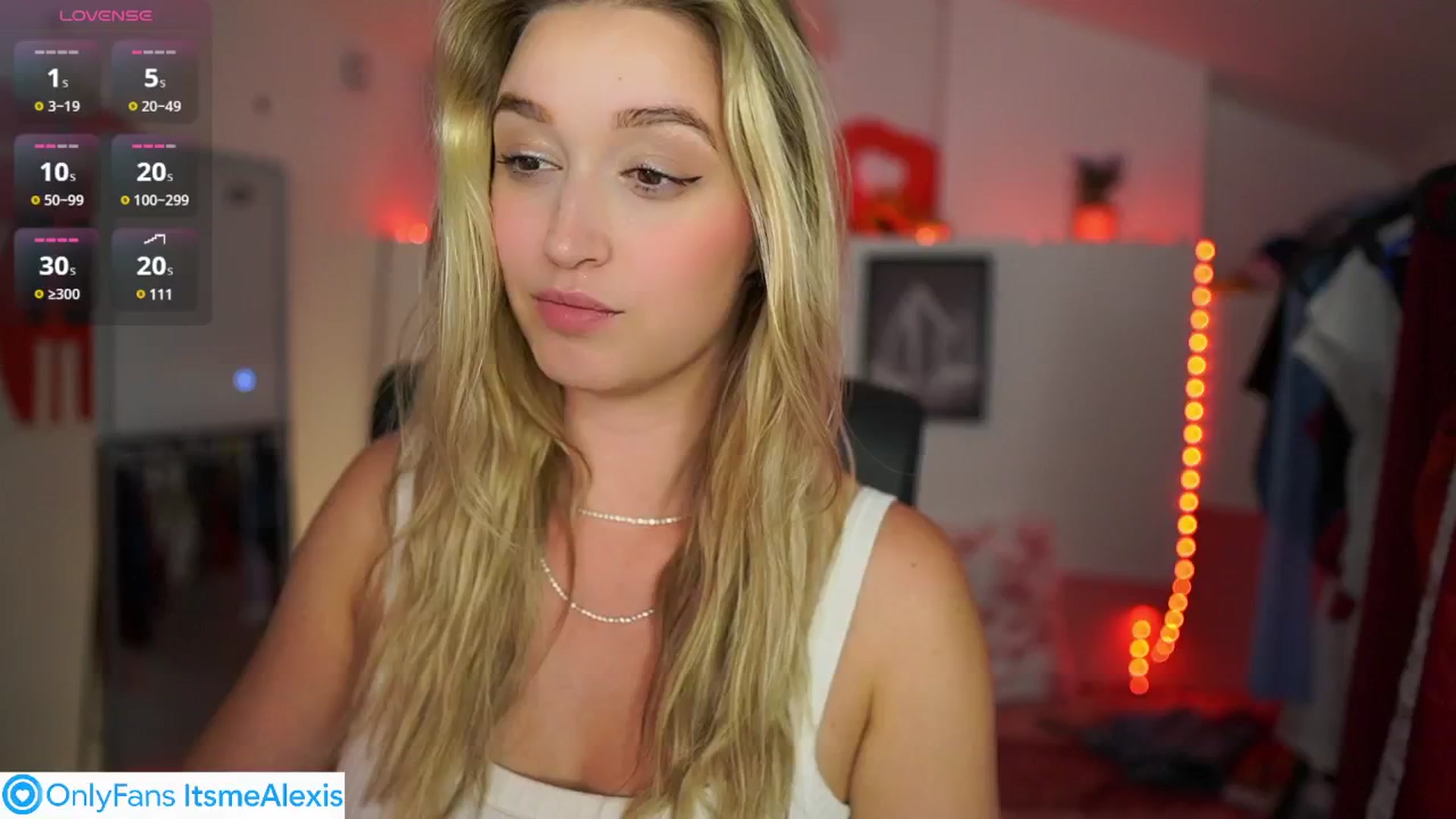 Gallery image thumbnail from Alexis__Texas's myfreecams stream on, 05/03/2025, 23:06 image 15 of 20
