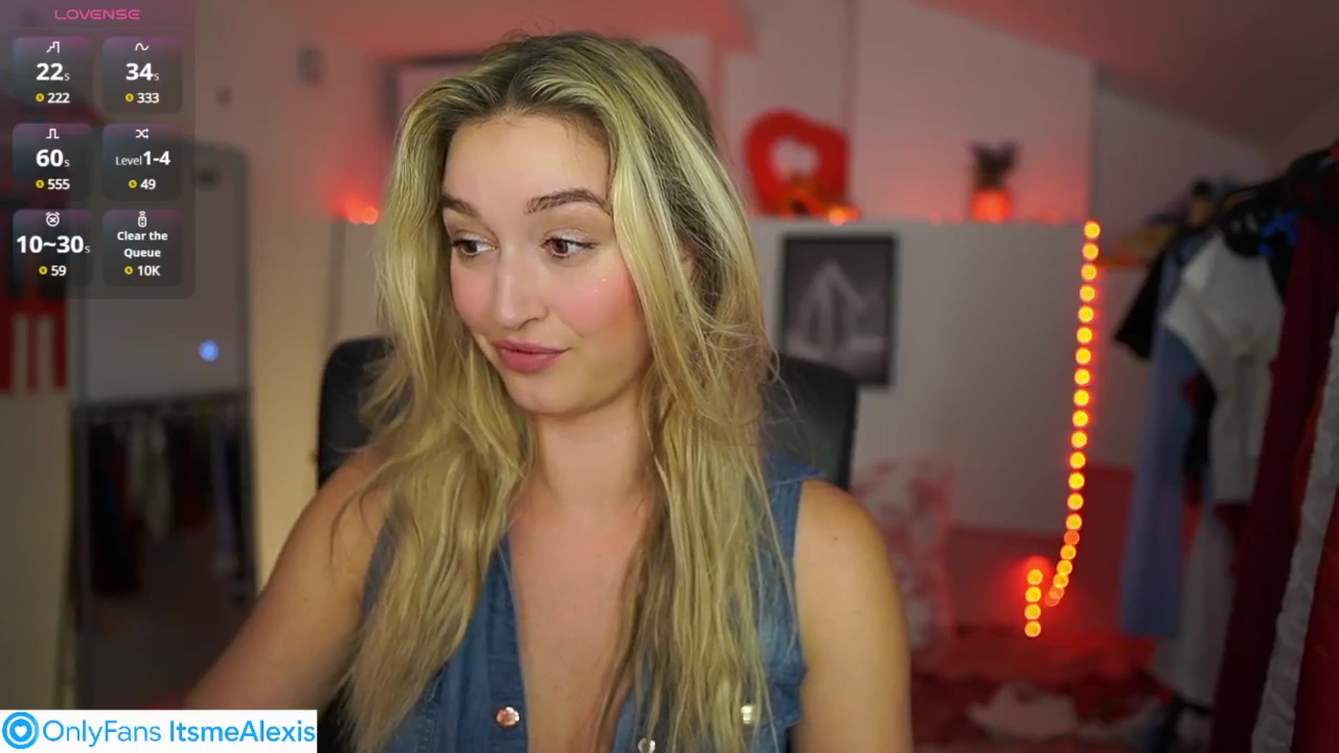 Gallery image thumbnail from Alexis__Texas's myfreecams stream on, 05/06/2025, 20:37 image 15 of 20