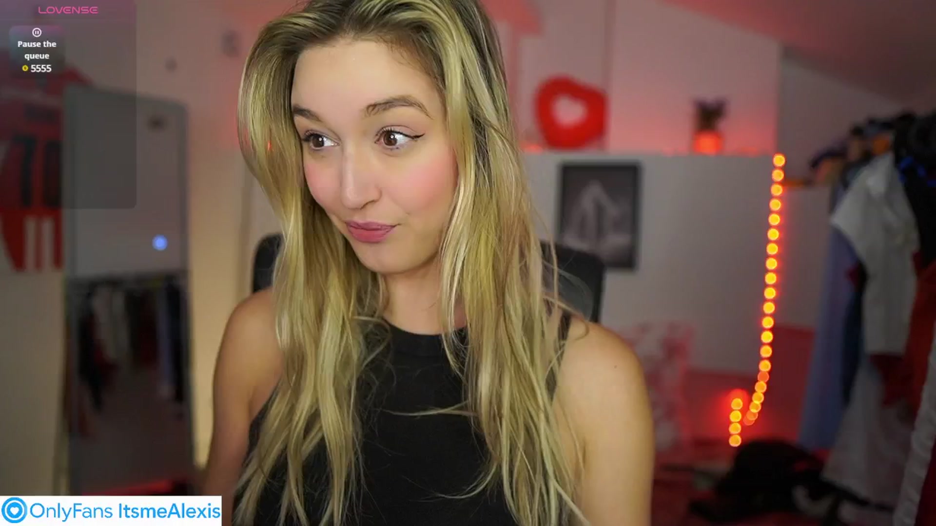 Gallery image thumbnail from Alexis__Texas's myfreecams stream on, 05/10/2025, 14:58 image 9 of 20