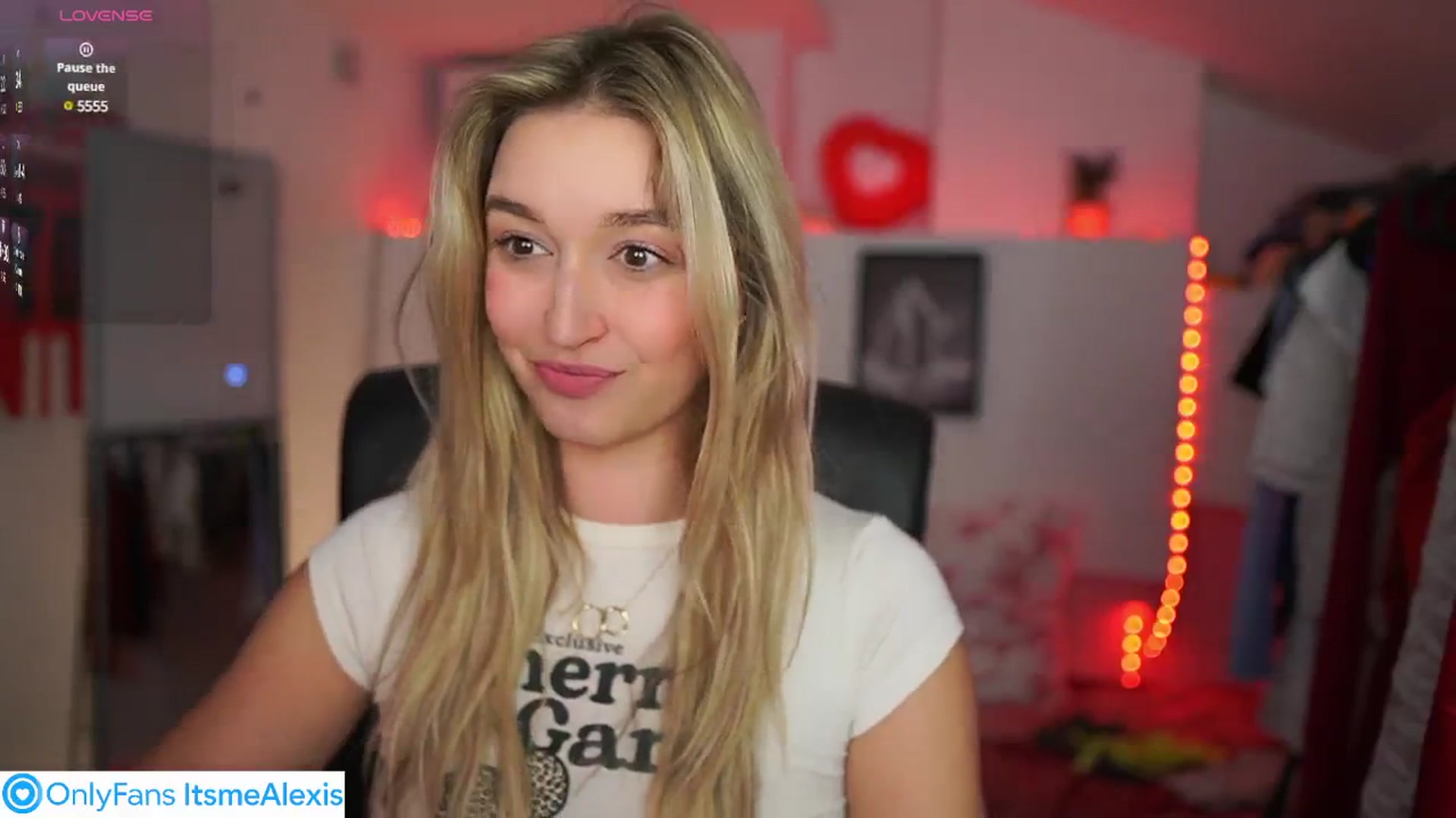Gallery image thumbnail from Alexis__Texas's myfreecams stream on, 05/11/2025, 21:01 image 9 of 20