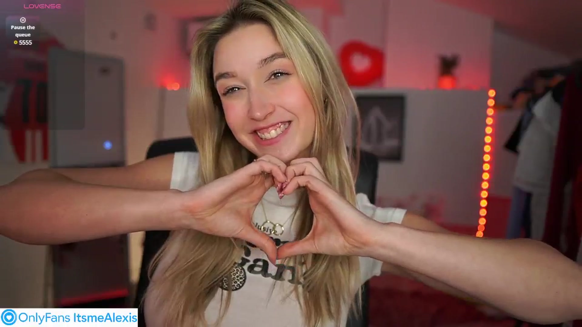 Gallery image thumbnail from Alexis__Texas's myfreecams stream on, 05/11/2025, 23:11 image 6 of 20