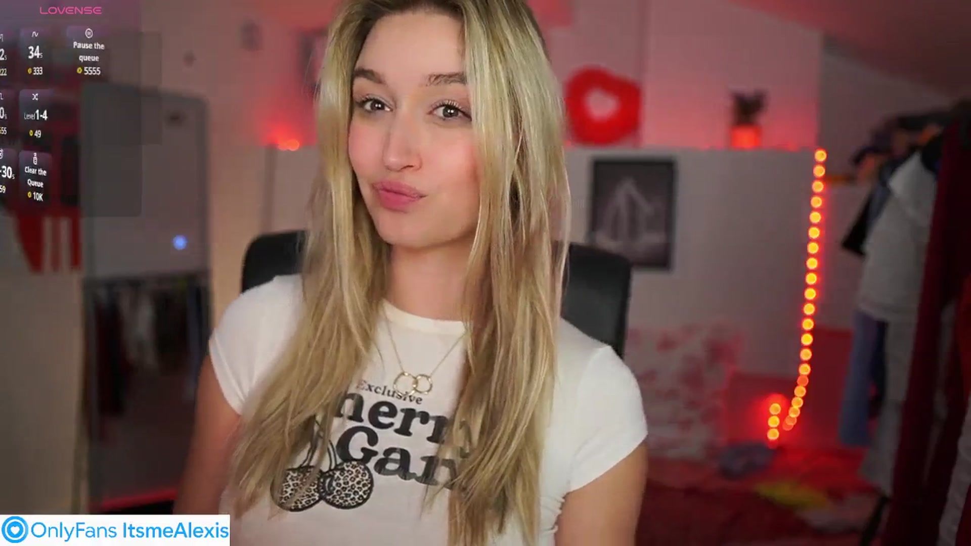 Gallery image thumbnail from Alexis__Texas's myfreecams stream on, 05/11/2025, 23:11 image 3 of 20