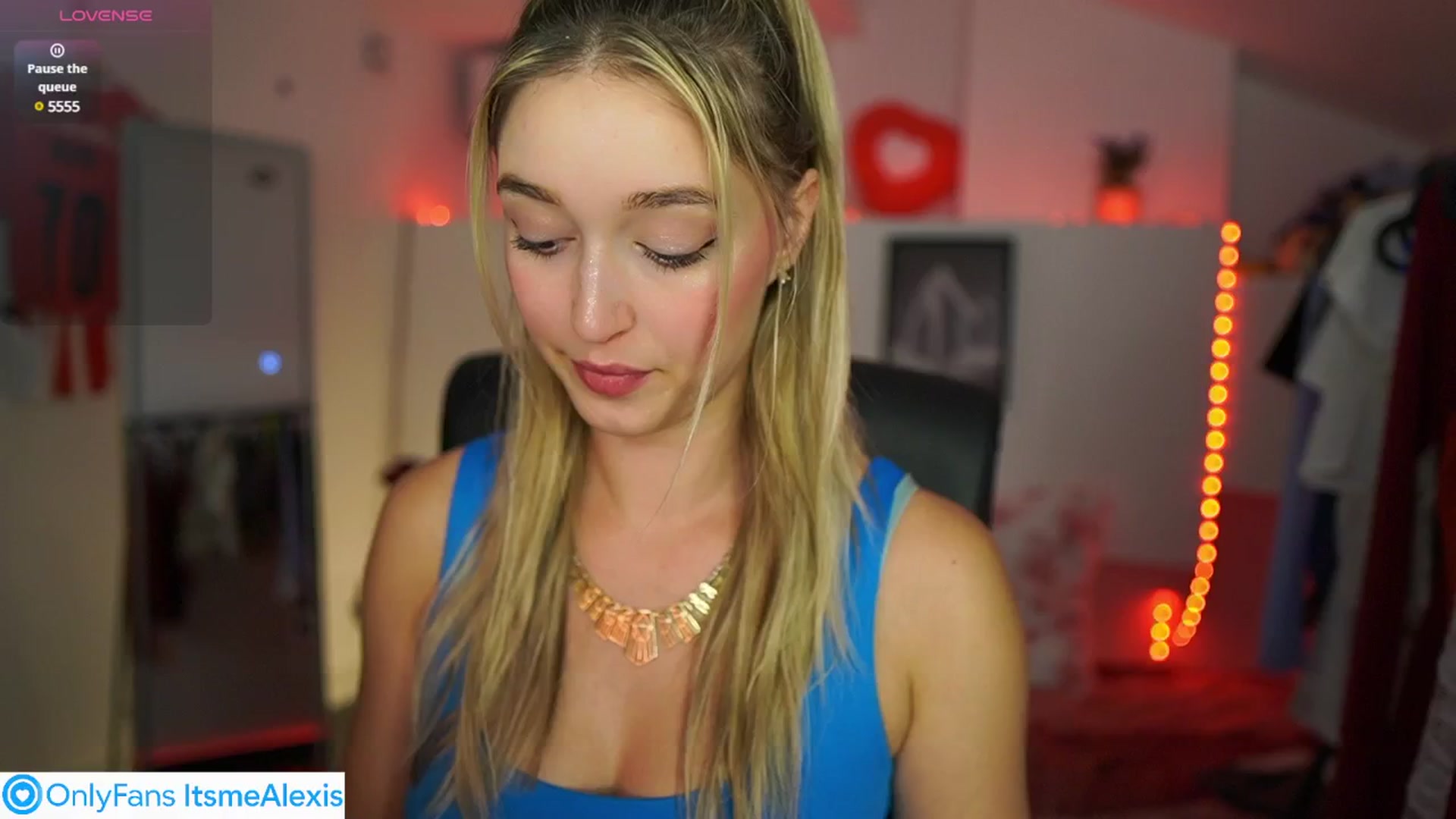 Gallery image thumbnail from Alexis__Texas's myfreecams stream on, 05/13/2025, 21:14 image 6 of 20
