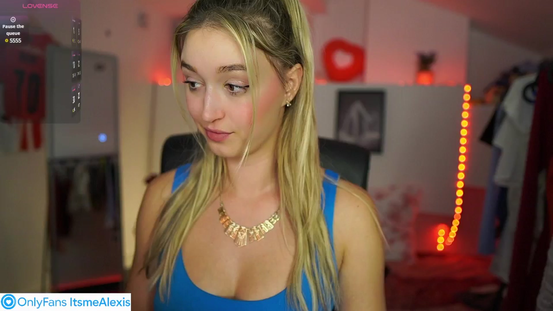 Gallery image thumbnail from Alexis__Texas's myfreecams stream on, 05/13/2025, 21:14 image 18 of 20