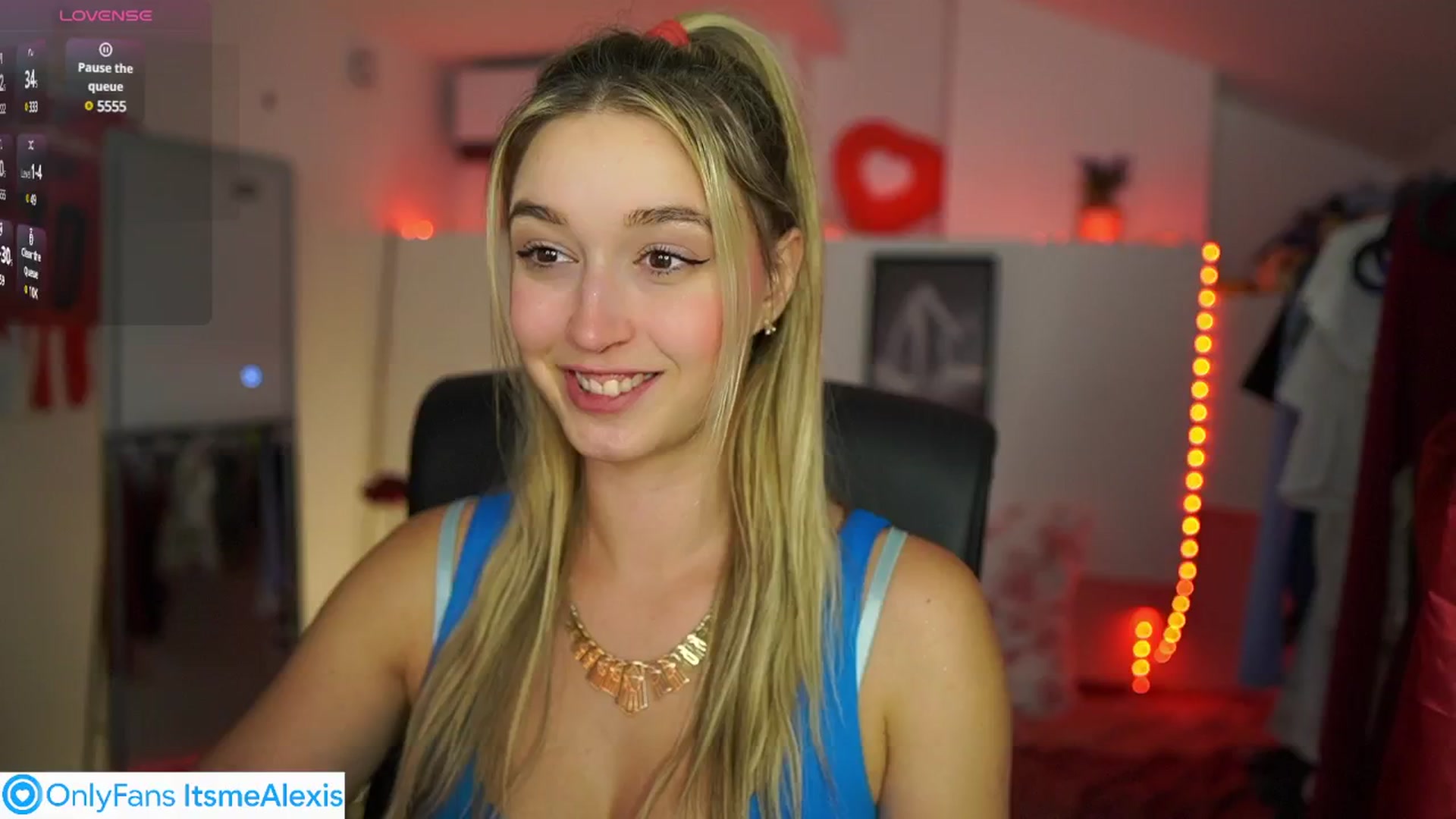 Gallery image thumbnail from Alexis__Texas's myfreecams stream on, 05/13/2025, 22:11 image 4 of 20