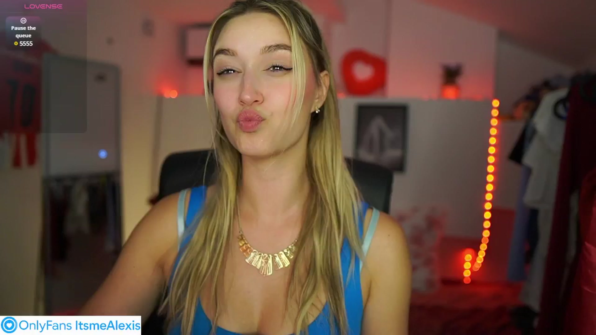Gallery image thumbnail from Alexis__Texas's myfreecams stream on, 05/13/2025, 22:11 image 18 of 20