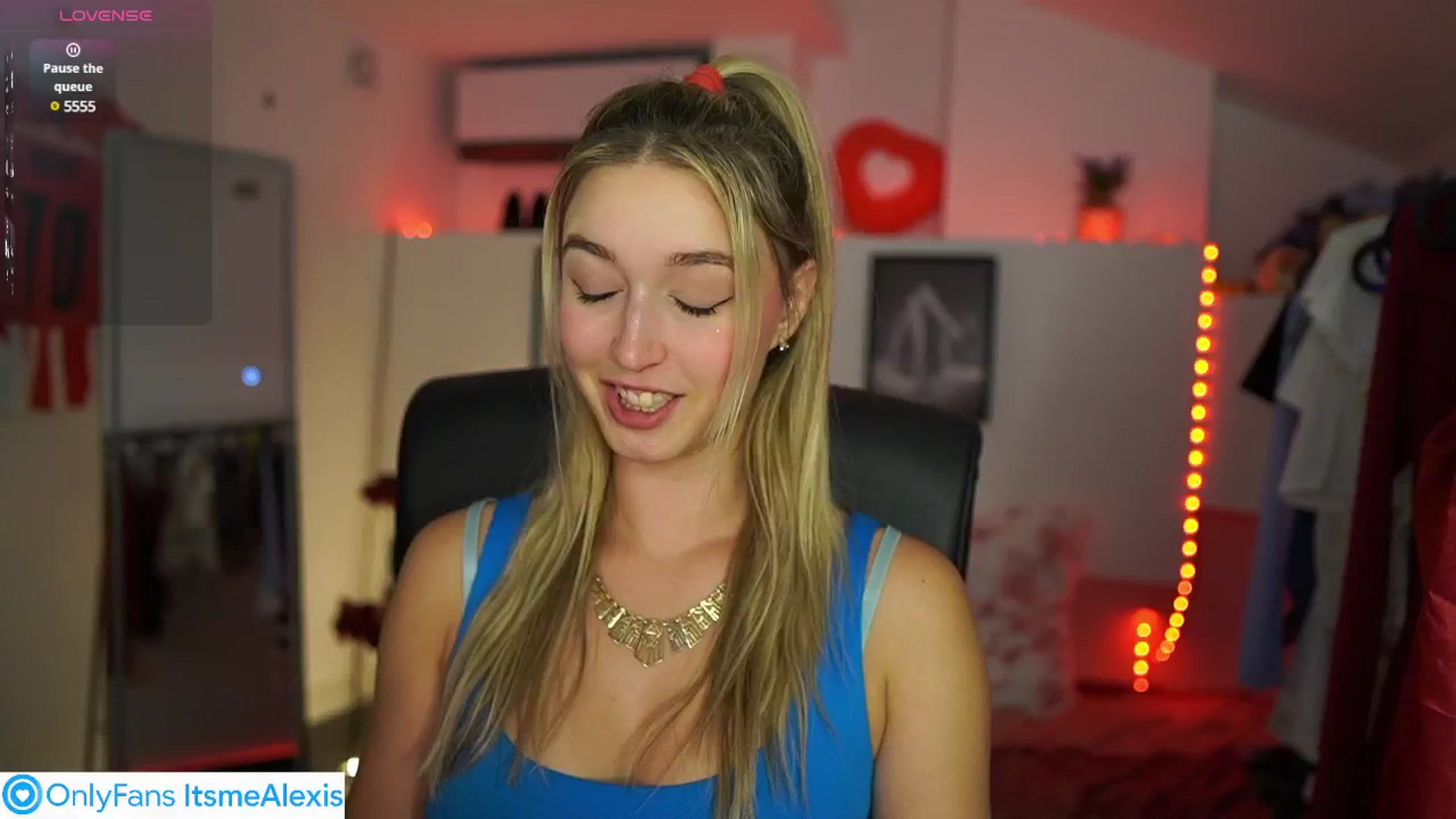 Gallery image thumbnail from Alexis__Texas's myfreecams stream on, 05/13/2025, 22:11 image 9 of 20
