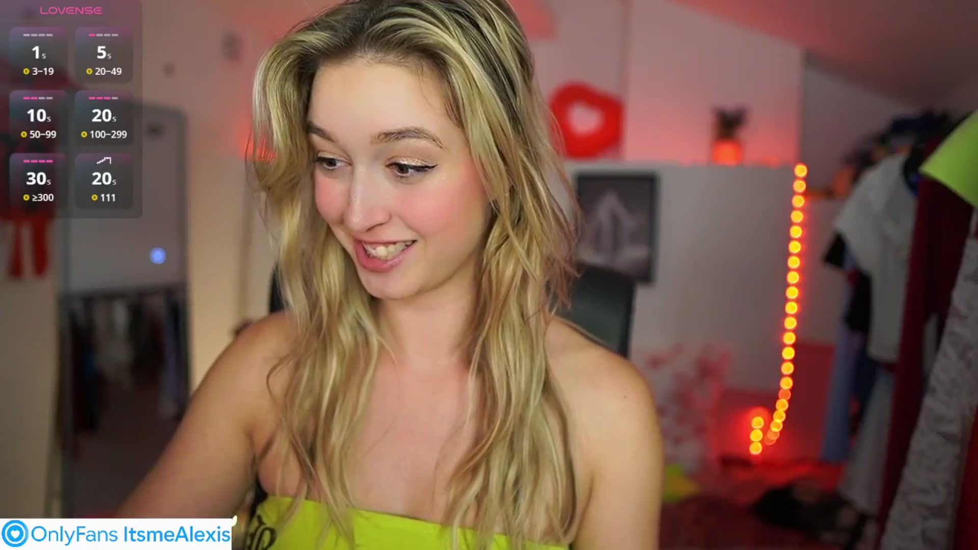 Gallery image thumbnail from Alexis__Texas's myfreecams stream on, 05/16/2025, 22:34 image 14 of 20
