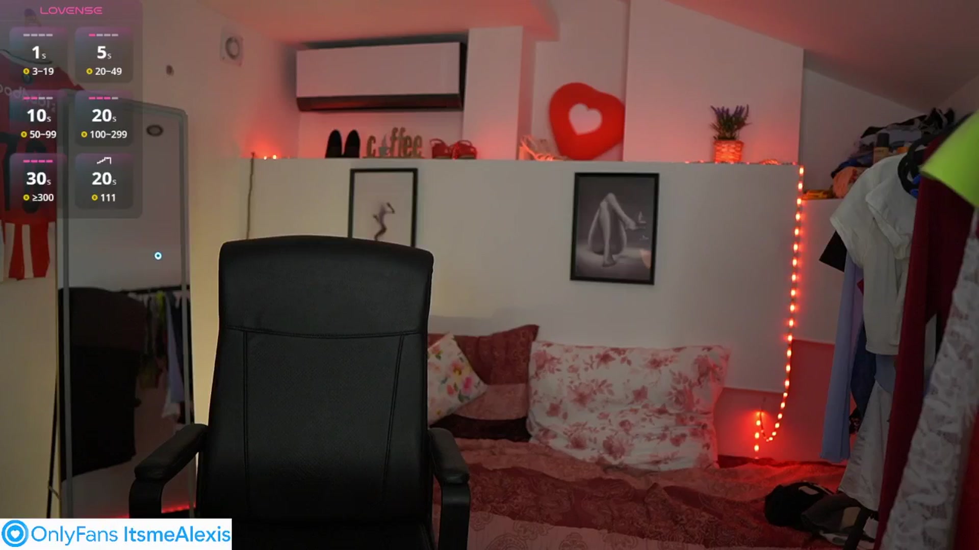 Gallery image thumbnail from Alexis__Texas's myfreecams stream on, 05/16/2025, 22:34 image 10 of 20