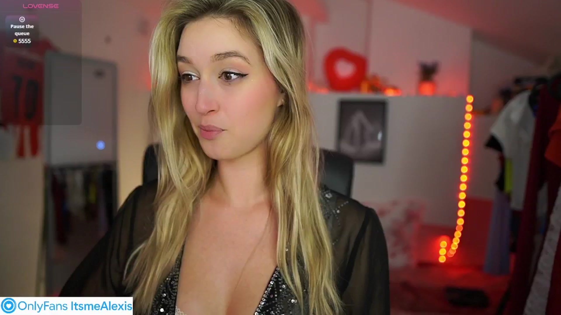 Gallery image thumbnail from Alexis__Texas's myfreecams stream on, 05/17/2025, 18:13 image 1 of 20