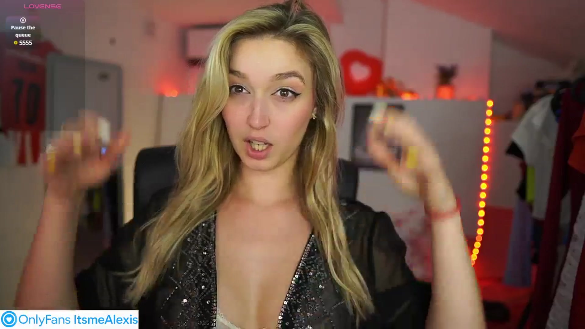 Gallery image thumbnail from Alexis__Texas's myfreecams stream on, 05/17/2025, 18:13 image 20 of 20