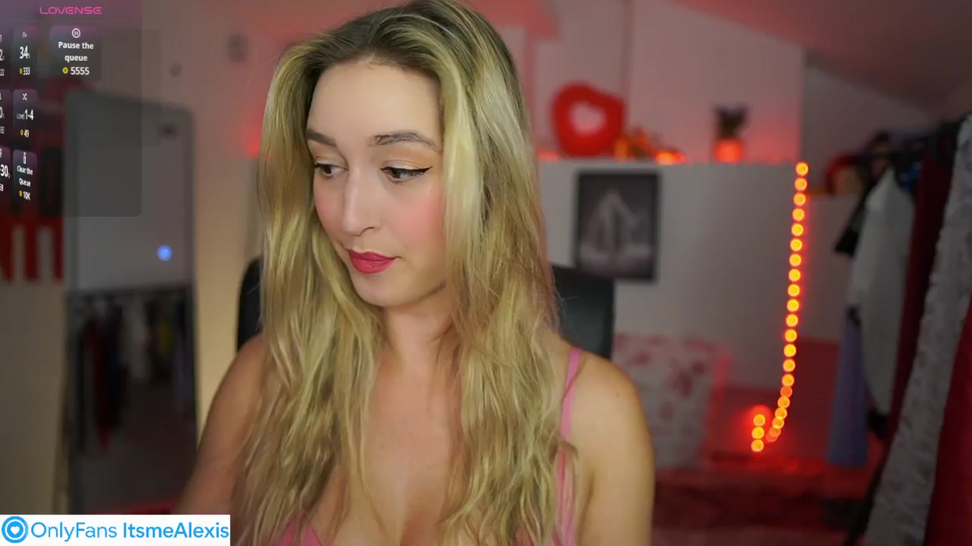 Gallery image thumbnail from Alexis__Texas's myfreecams stream on, 05/27/2025, 19:09 image 4 of 20