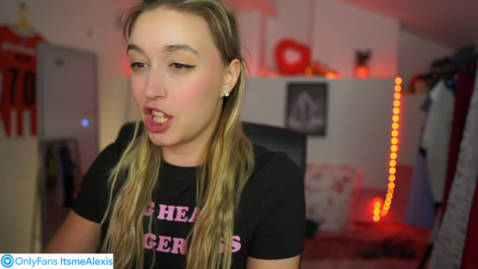 Gallery image thumbnail from Alexis__Texas's myfreecams stream on, 05/28/2025, 21:26 image 11 of 20
