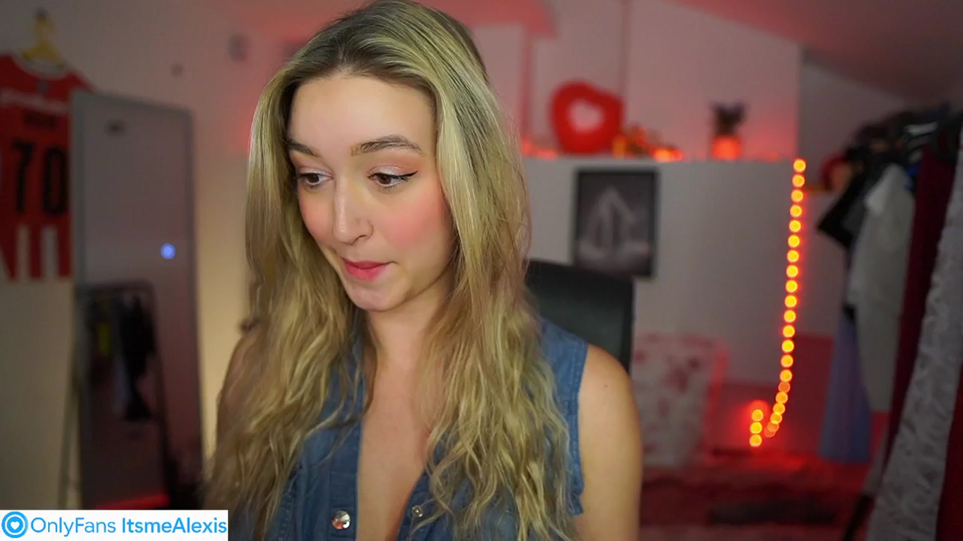Gallery image thumbnail from Alexis__Texas's myfreecams stream on, 05/30/2025, 18:43 image 1 of 20
