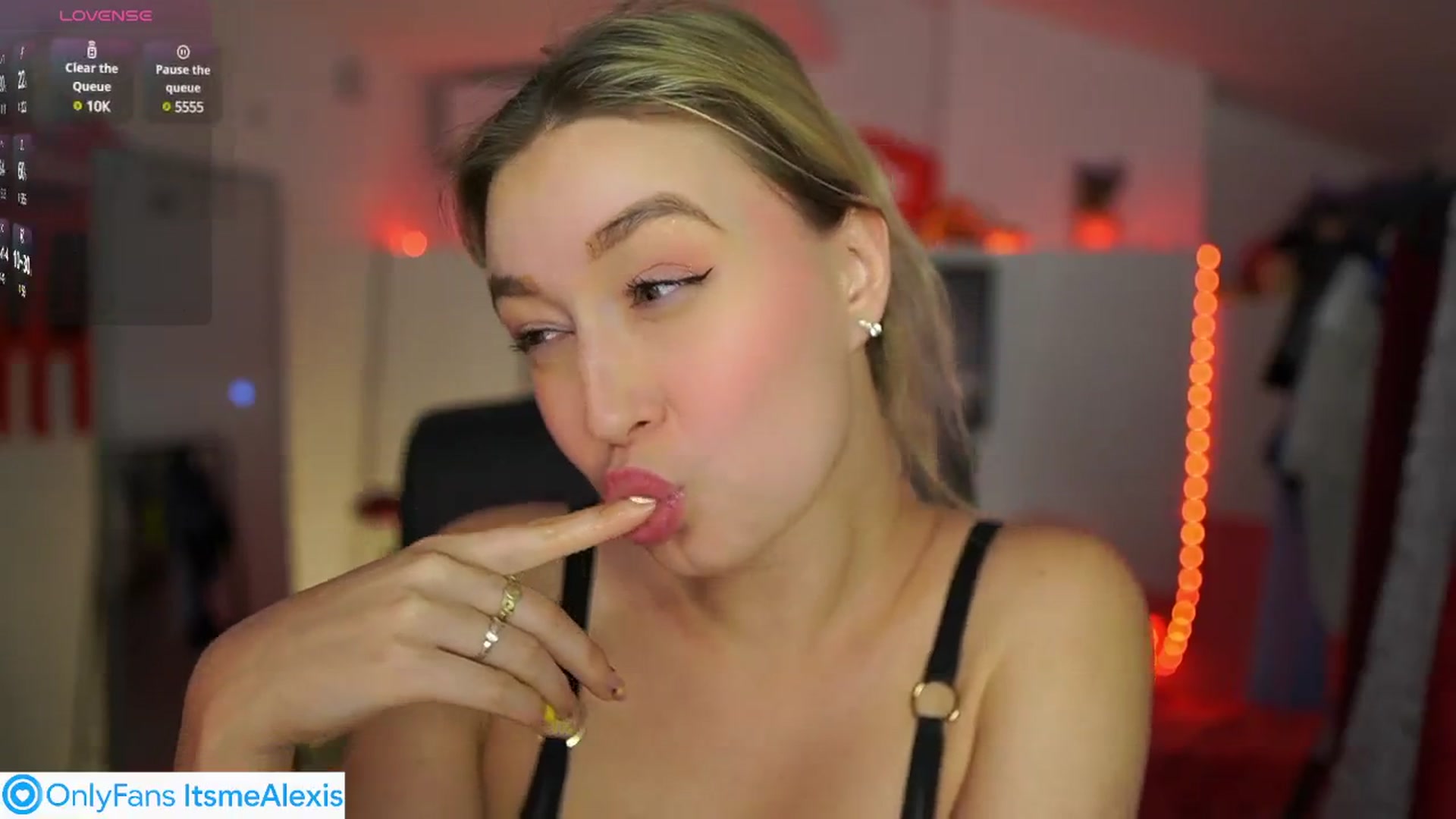 Gallery image thumbnail from Alexis__Texas's myfreecams stream on, 05/31/2025, 15:46 image 20 of 20