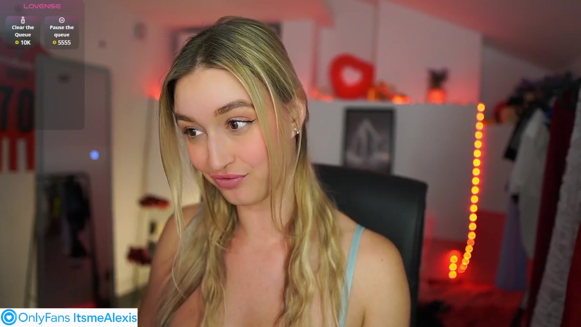 Gallery image thumbnail from Alexis__Texas's myfreecams stream on, 05/31/2025, 17:52 image 19 of 20