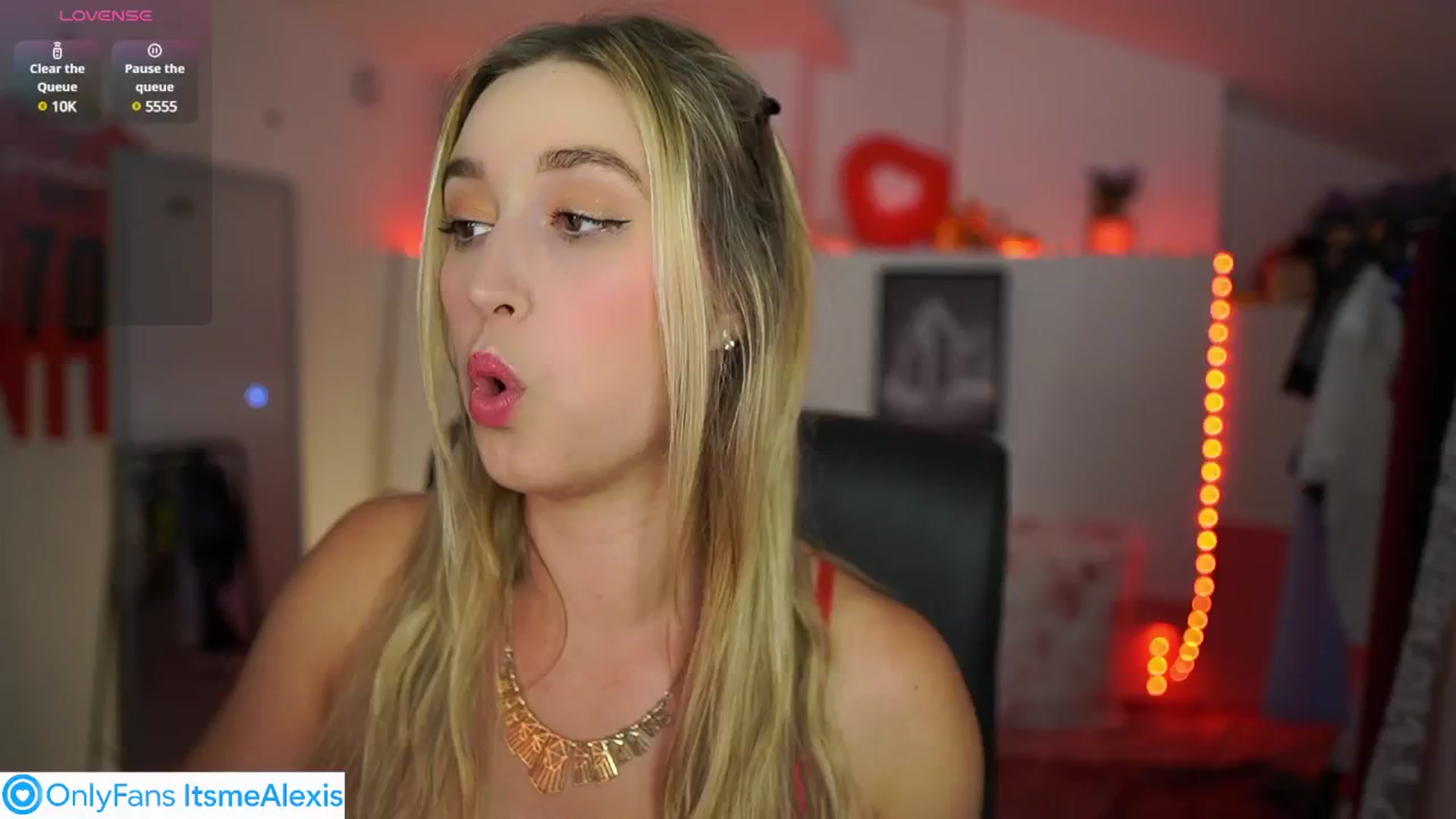 Gallery image thumbnail from Alexis__Texas's myfreecams stream on, 06/01/2025, 21:53 image 14 of 20