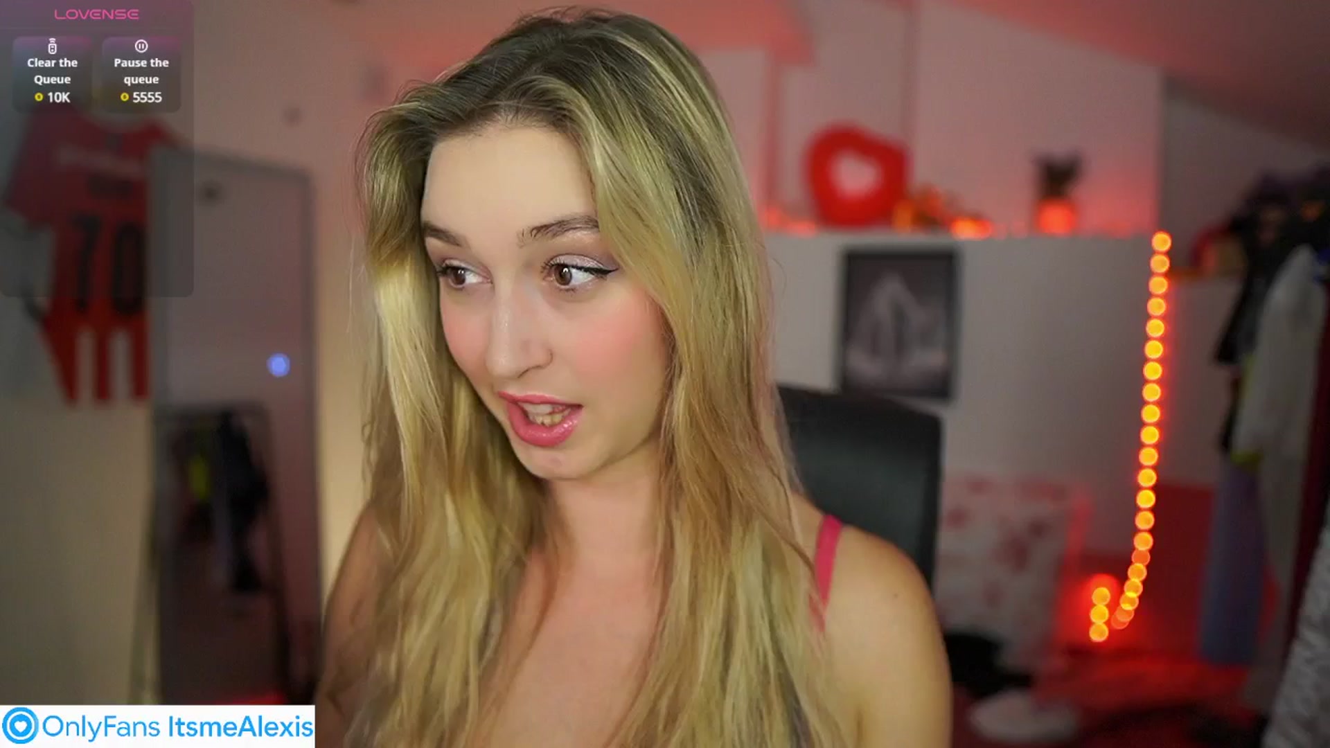 Gallery image thumbnail from Alexis__Texas's myfreecams stream on, 06/03/2025, 18:52 image 12 of 20
