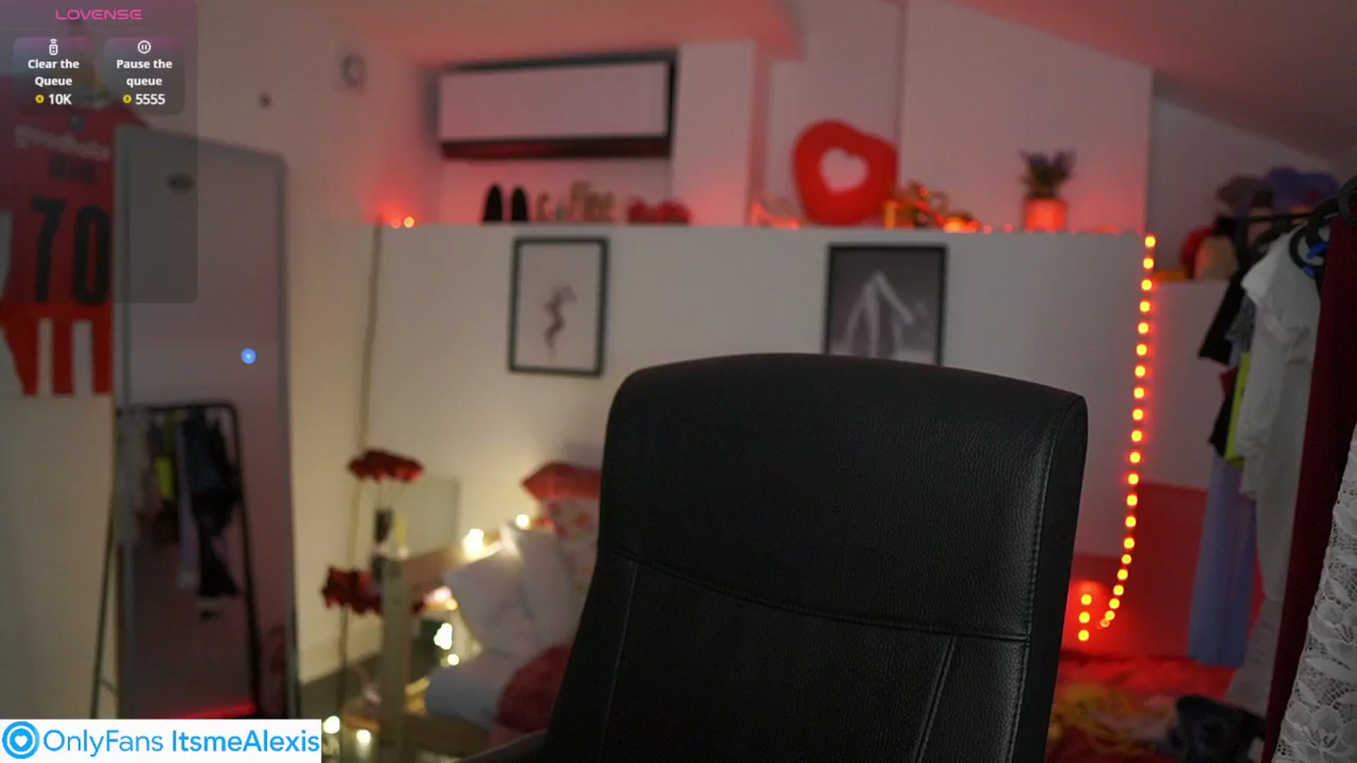 Gallery image thumbnail from Alexis__Texas's myfreecams stream on, 06/05/2025, 20:48 image 17 of 20