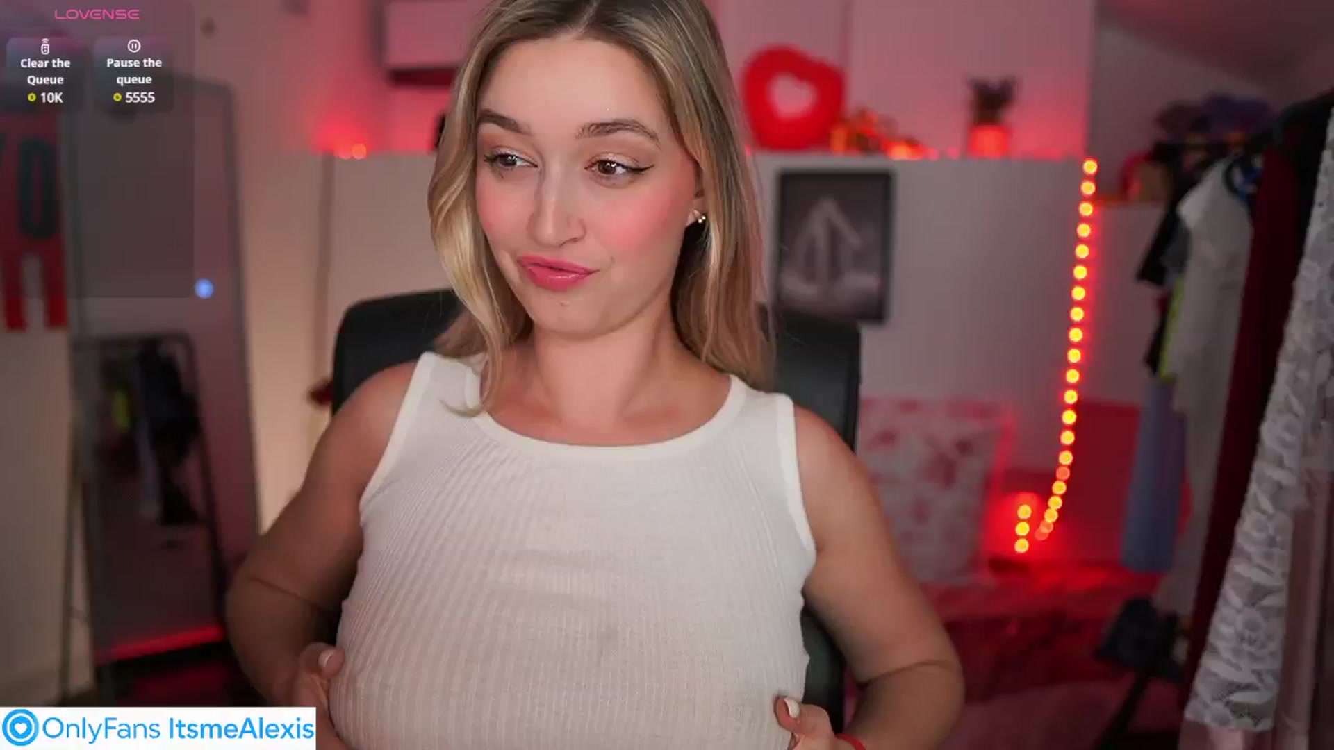 Gallery image thumbnail from Alexis__Texas's myfreecams stream on, 06/05/2025, 23:15 image 14 of 20