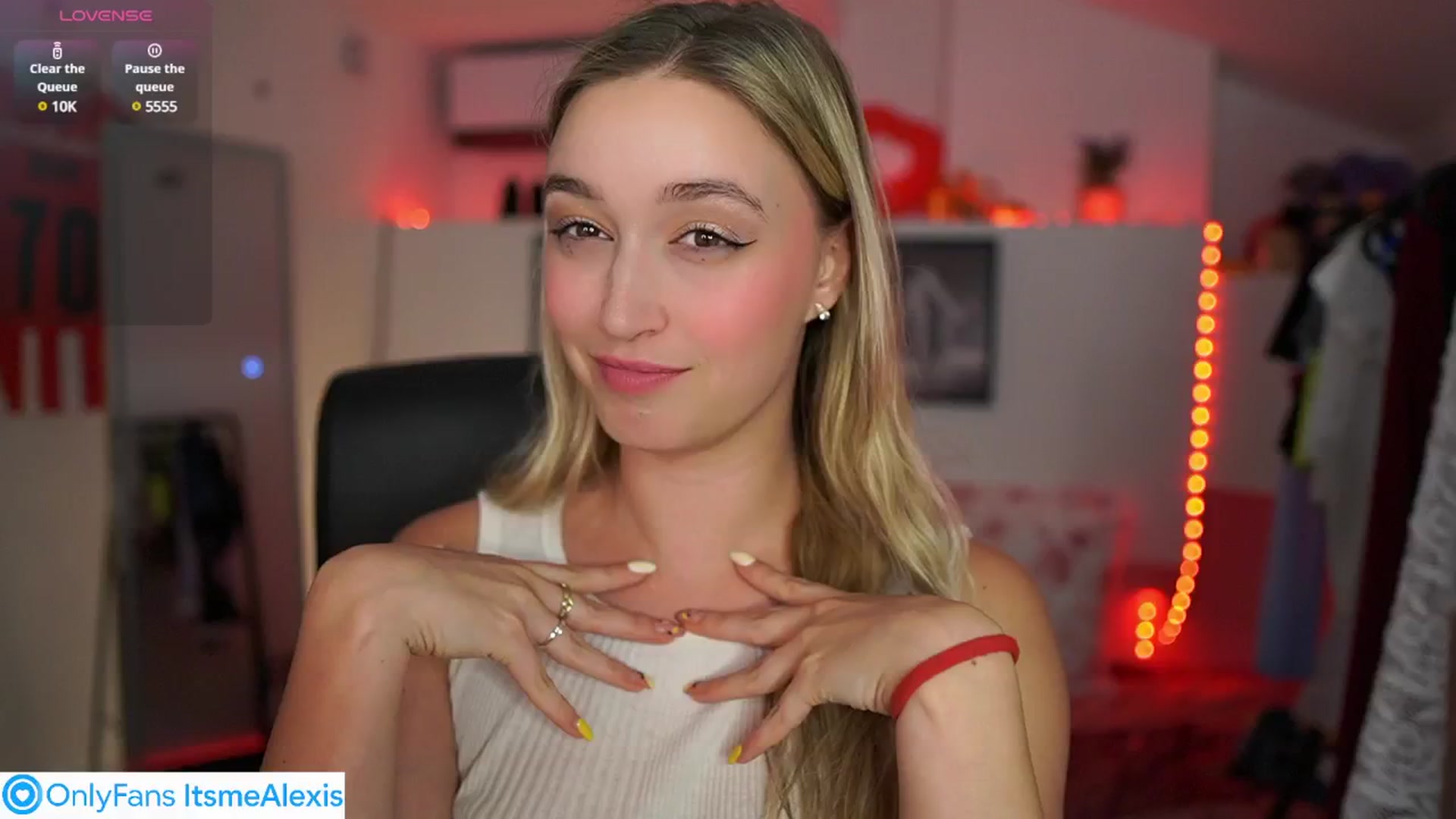 Gallery image thumbnail from Alexis__Texas's myfreecams stream on, 06/05/2025, 23:15 image 17 of 20