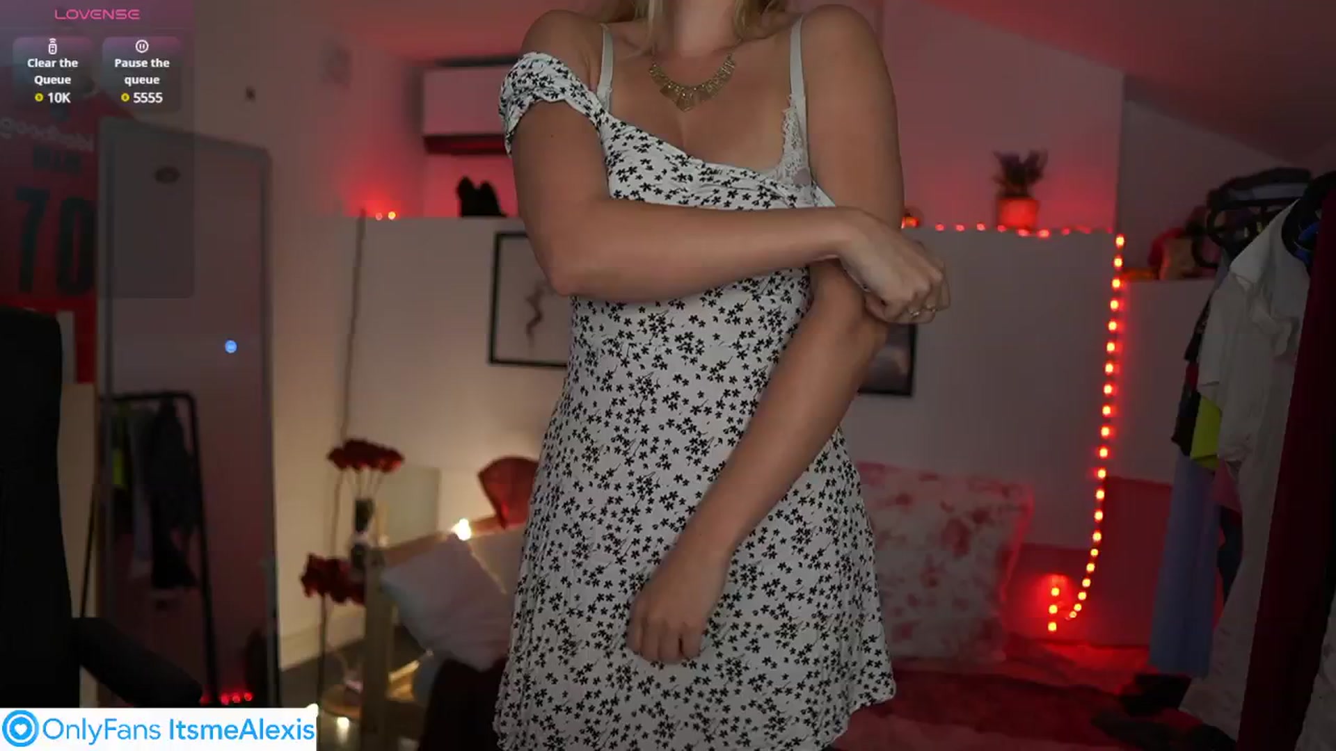 Gallery image thumbnail from Alexis__Texas's myfreecams stream on, 06/13/2025, 19:17 image 12 of 20