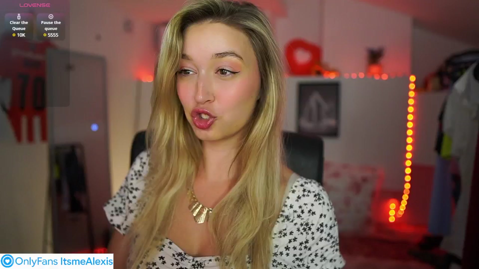 Gallery image thumbnail from Alexis__Texas's myfreecams stream on, 06/13/2025, 19:17 image 1 of 20