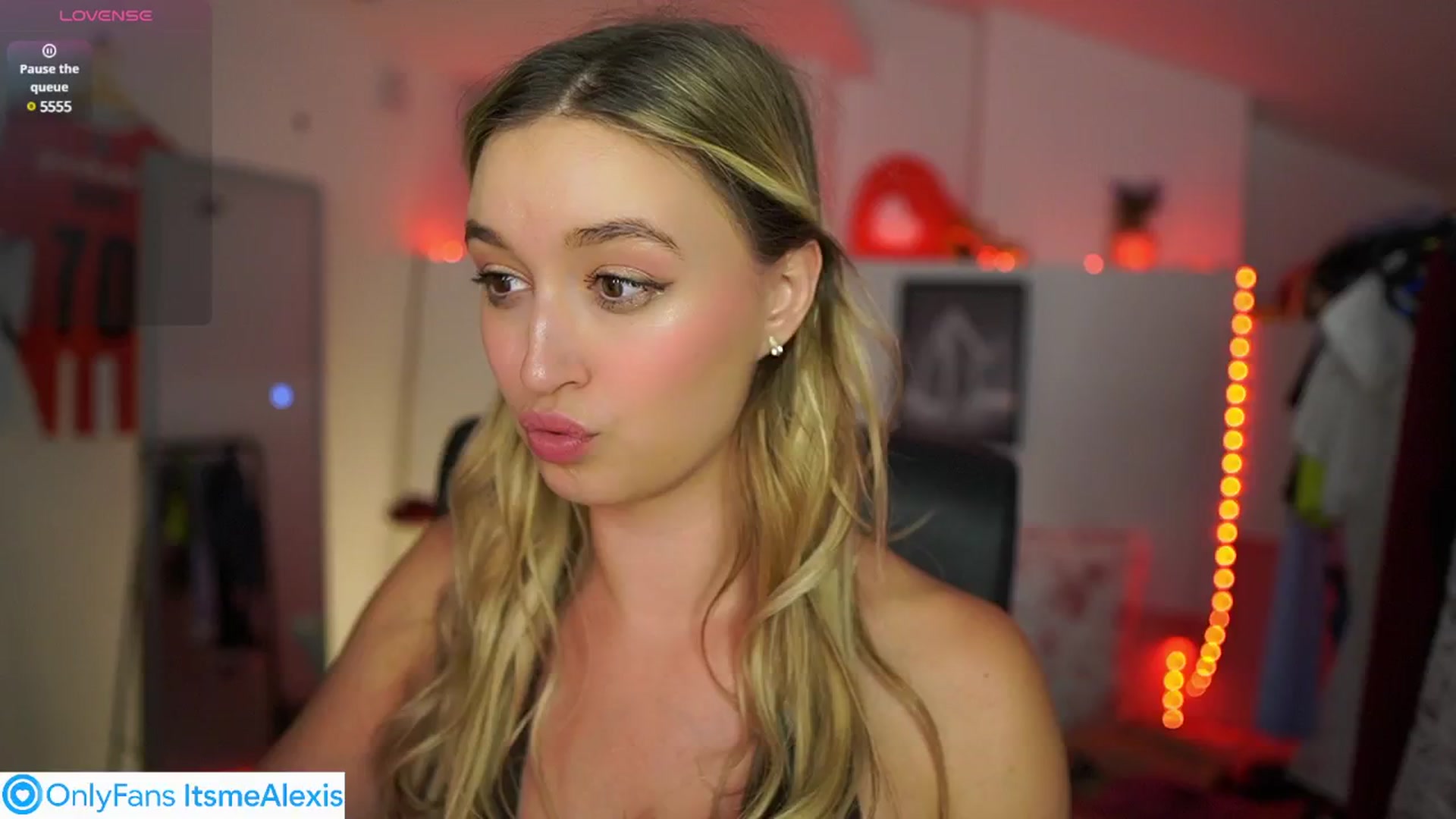 Gallery image thumbnail from Alexis__Texas's myfreecams stream on, 06/15/2025, 21:39 image 20 of 20