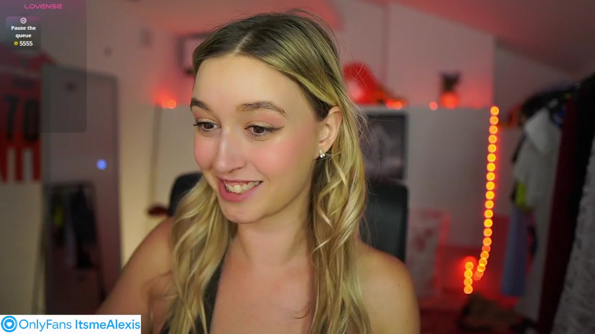 Gallery image thumbnail from Alexis__Texas's myfreecams stream on, 06/15/2025, 23:06 image 1 of 20