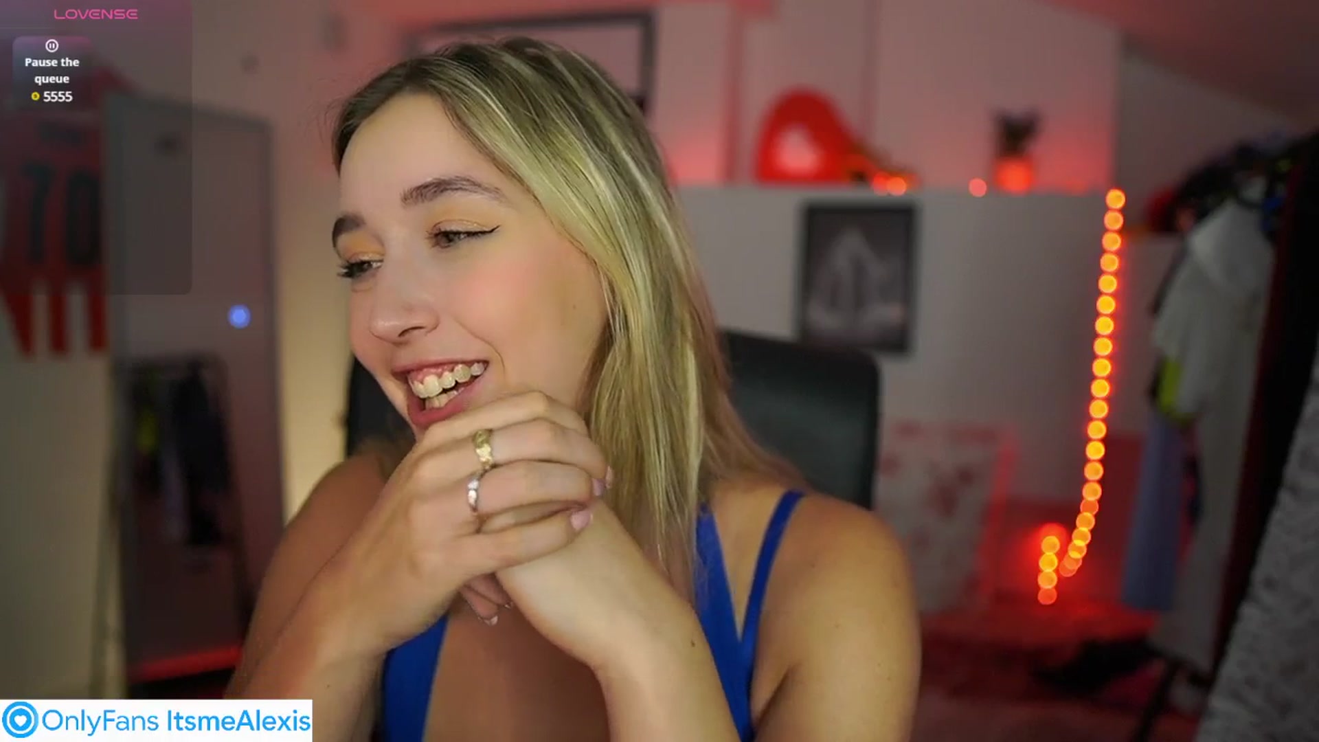 Gallery image thumbnail from Alexis__Texas's myfreecams stream on, 06/17/2025, 22:04 image 13 of 20