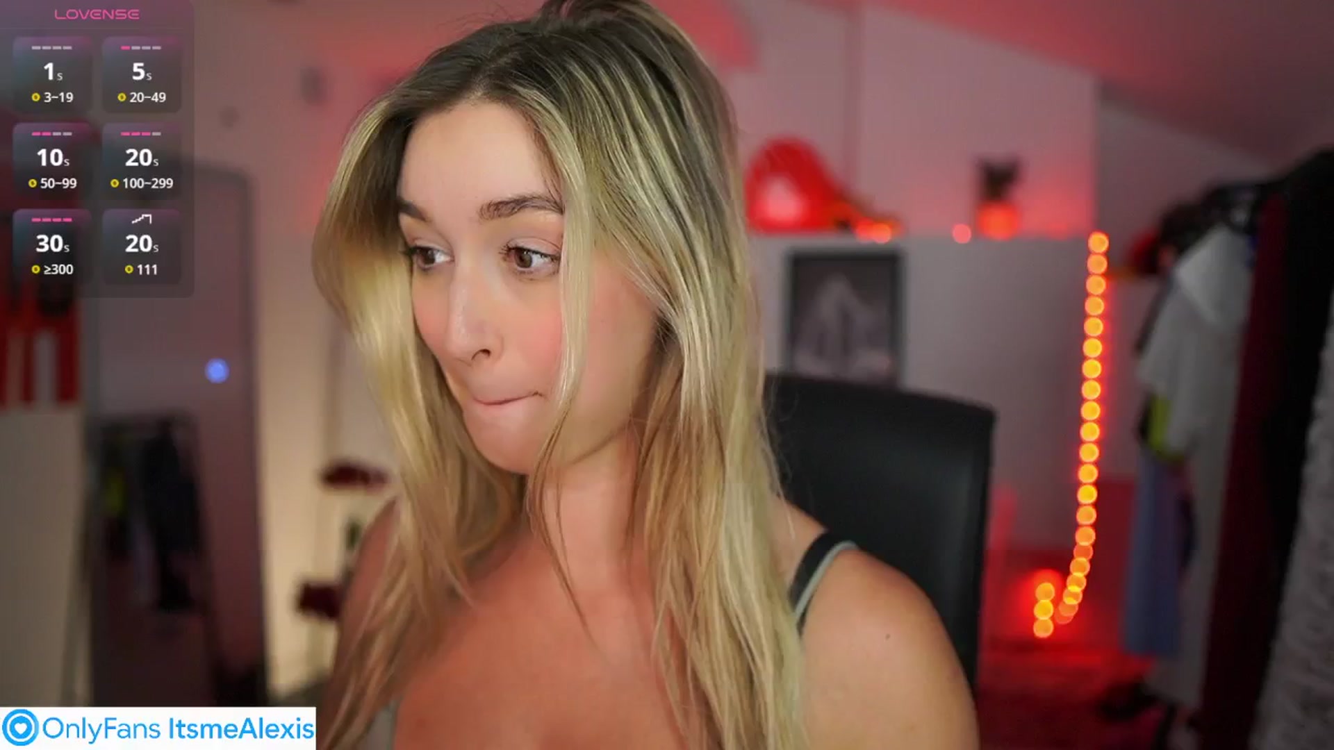 Gallery image thumbnail from Alexis__Texas's myfreecams stream on, 06/18/2025, 21:20 image 15 of 20