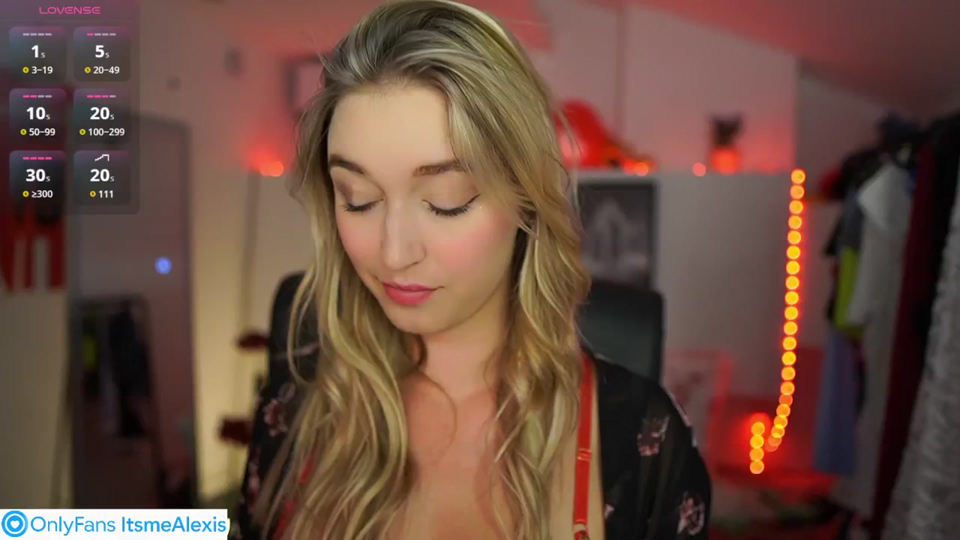 Gallery image thumbnail from Alexis__Texas's myfreecams stream on, 06/20/2025, 22:36 image 5 of 20