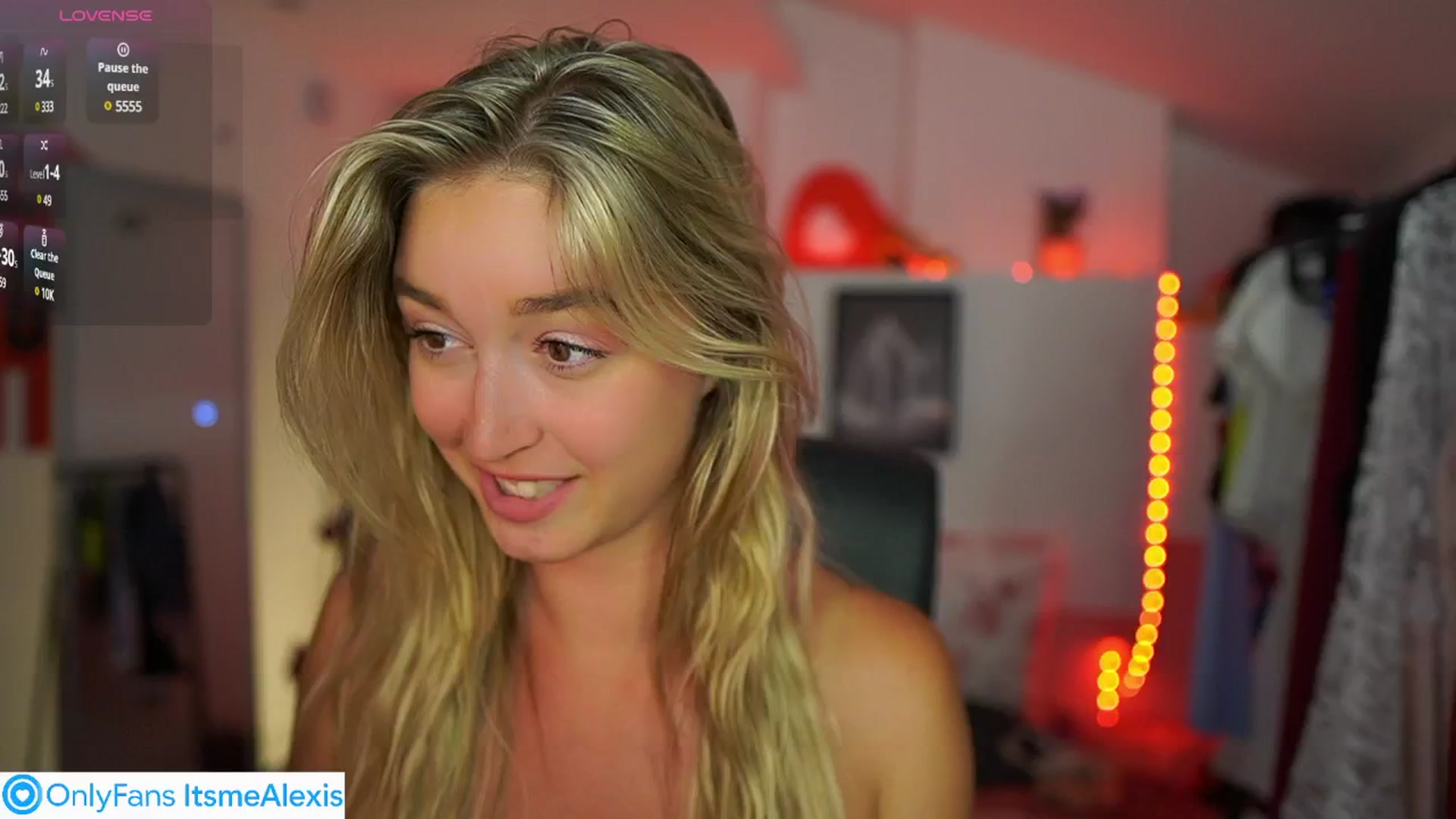Gallery image thumbnail from Alexis__Texas's myfreecams stream on, 06/27/2025, 22:11 image 14 of 20