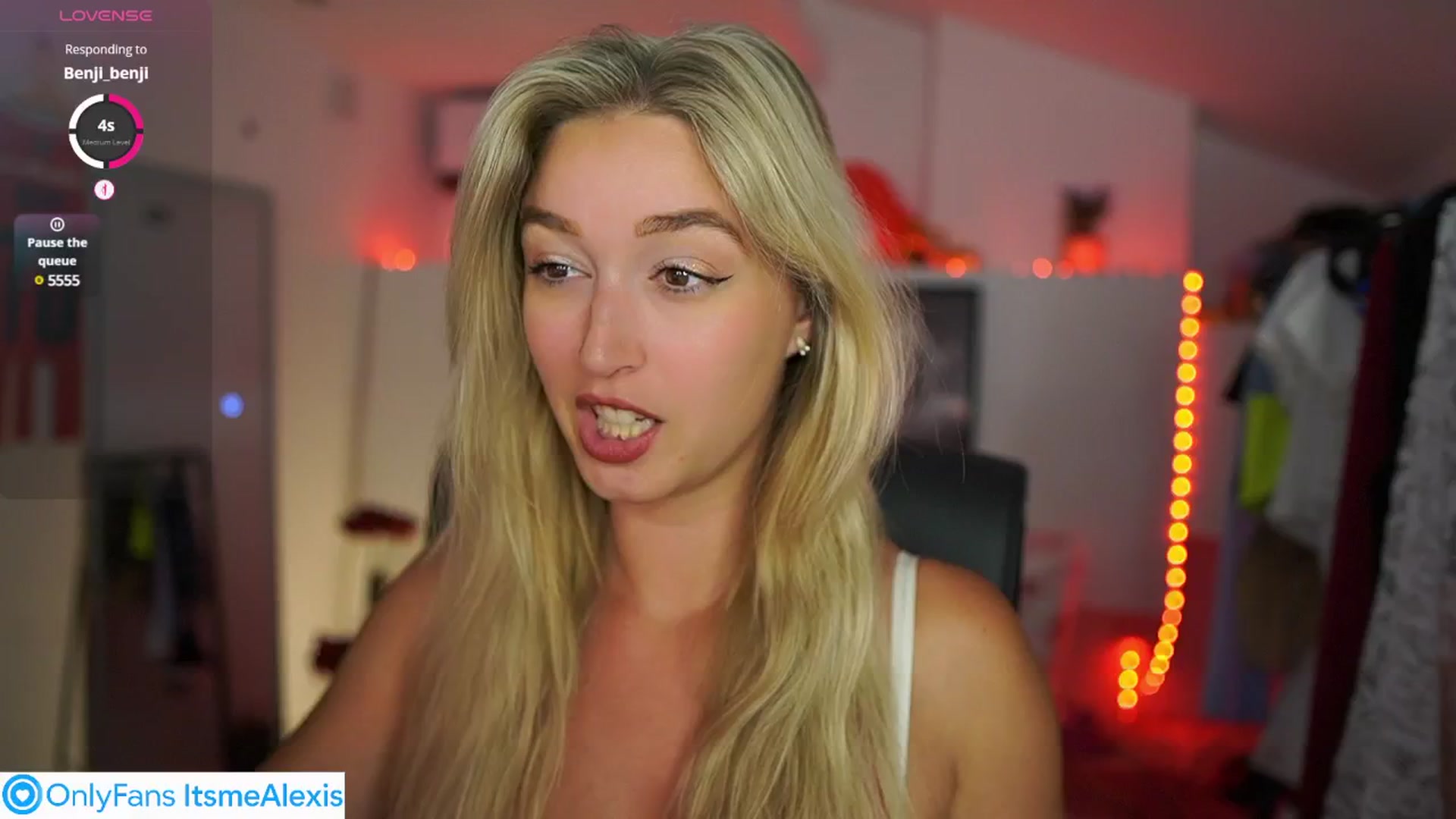Gallery image thumbnail from Alexis__Texas's myfreecams stream on, 06/28/2025, 13:47 image 2 of 20